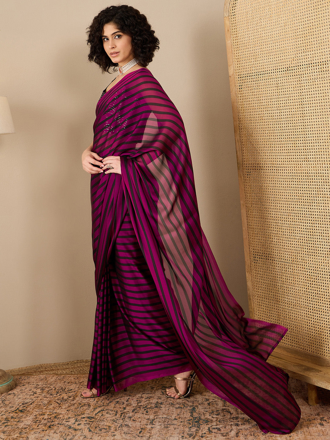 Women's Georgette Black Solid Ready to Wear With Blouse Piece