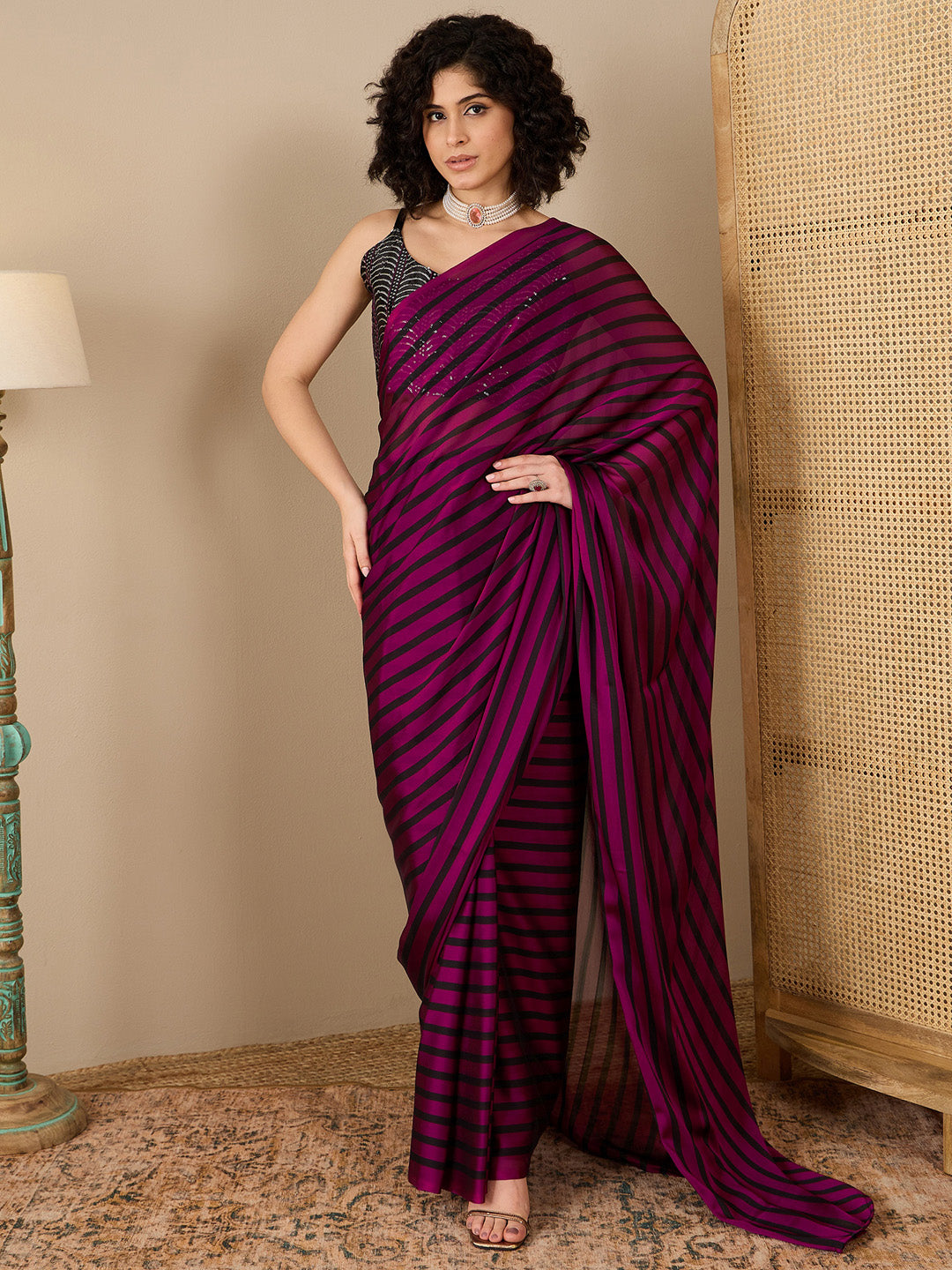 Women's Georgette Black Solid Ready to Wear With Blouse Piece