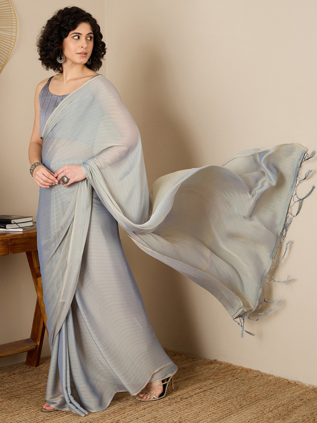 Women's Poly Georgette Grey Solid Ready to Wear With Blouse Piece