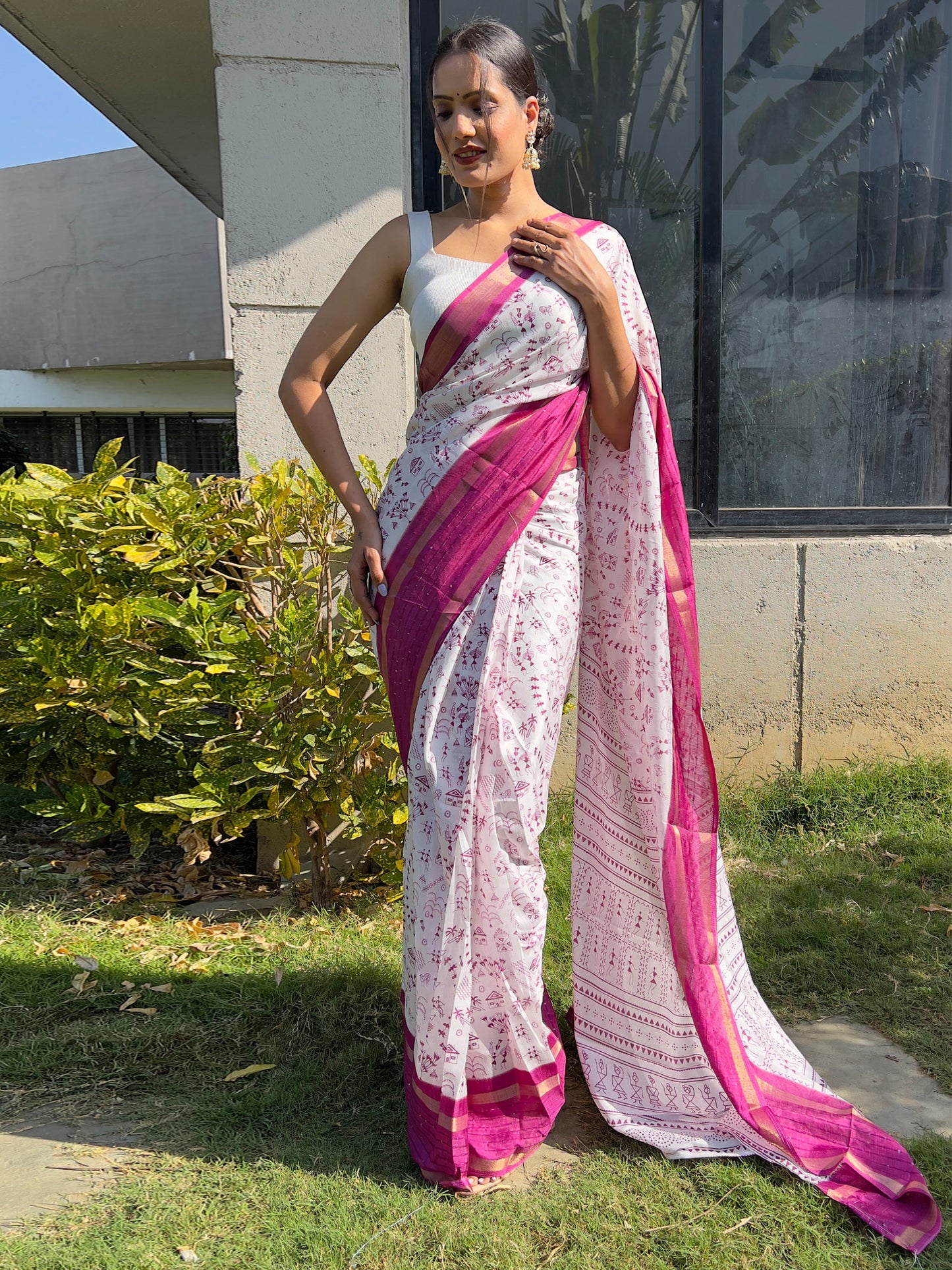 Women's Dola Silk White Printed Ready to Wear With Blouse Piece