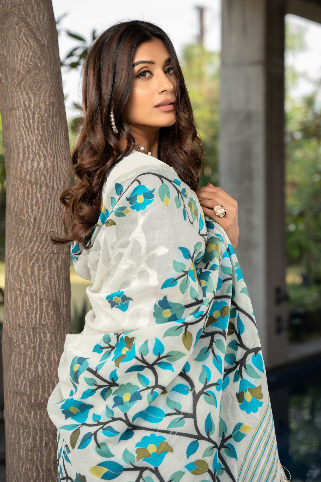 Dhiyona GR Women's Ruhani Marshmallow White Cotton Jamdani Saree