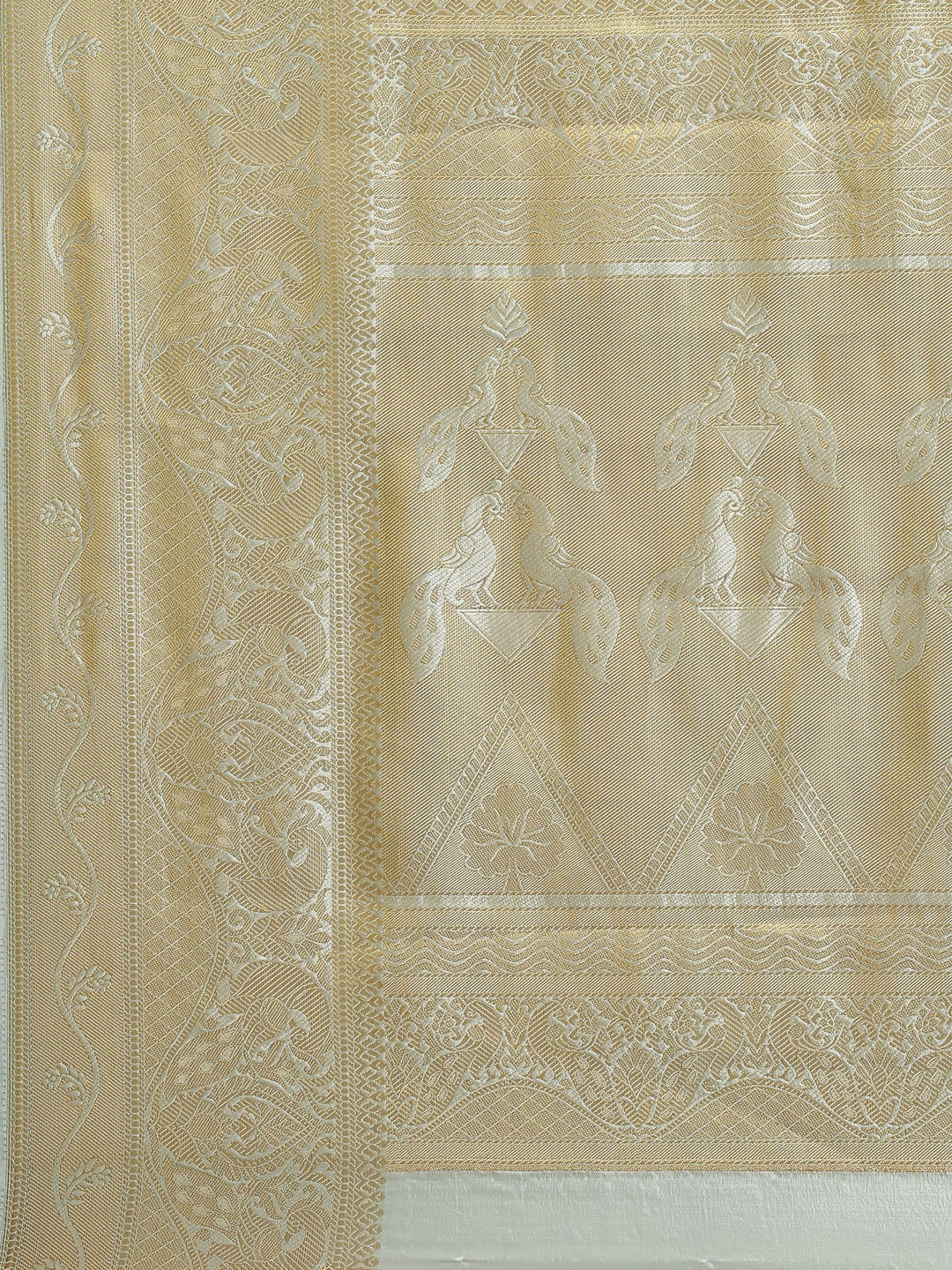 Dhiyona RV Women's Royal Banarasi Cotton Silk Zari Woven Saree with Matching Blouse ( KVD1696 )