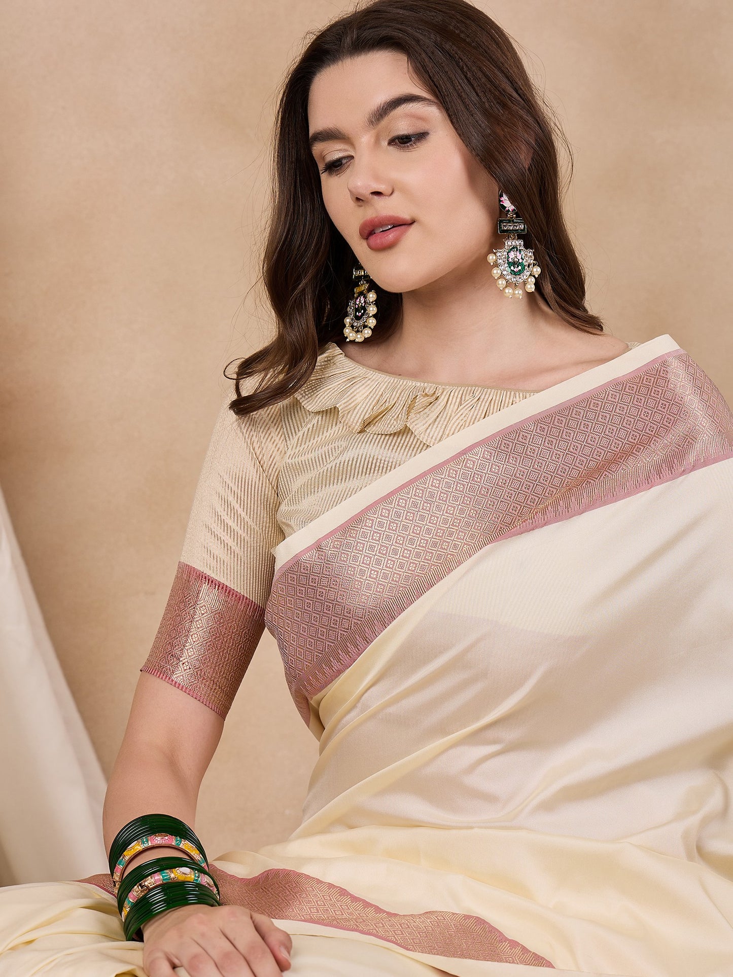 Dhiyona RV Women's Cotton Silk Solid Print With Golden Woven Border Saree ( KVD2137 )
