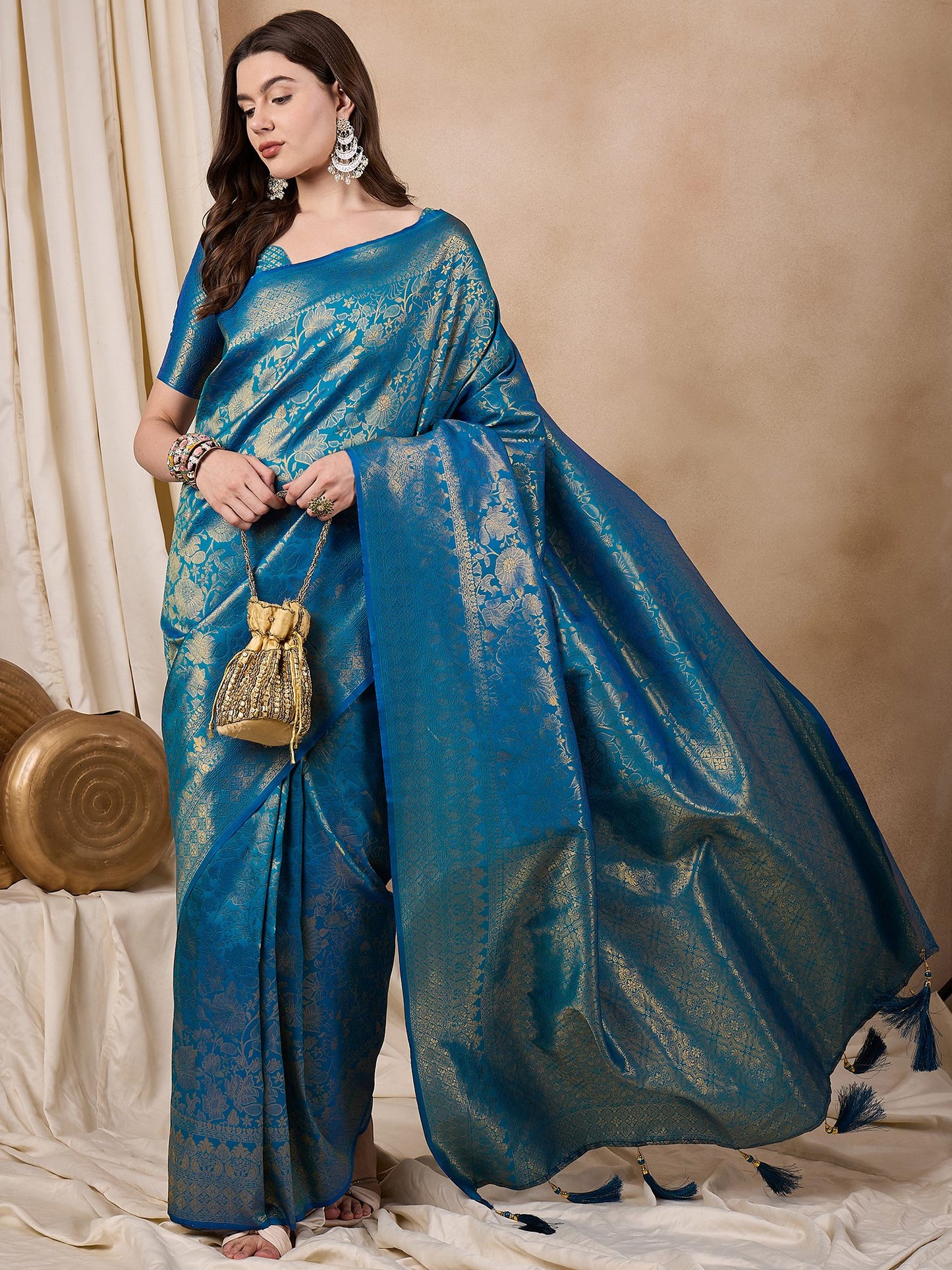 Dhiyona RV Women's Traditional Kanjivaram Silk Saree with Golden Zari Woven Border With Blouse ( KVD2141 )
