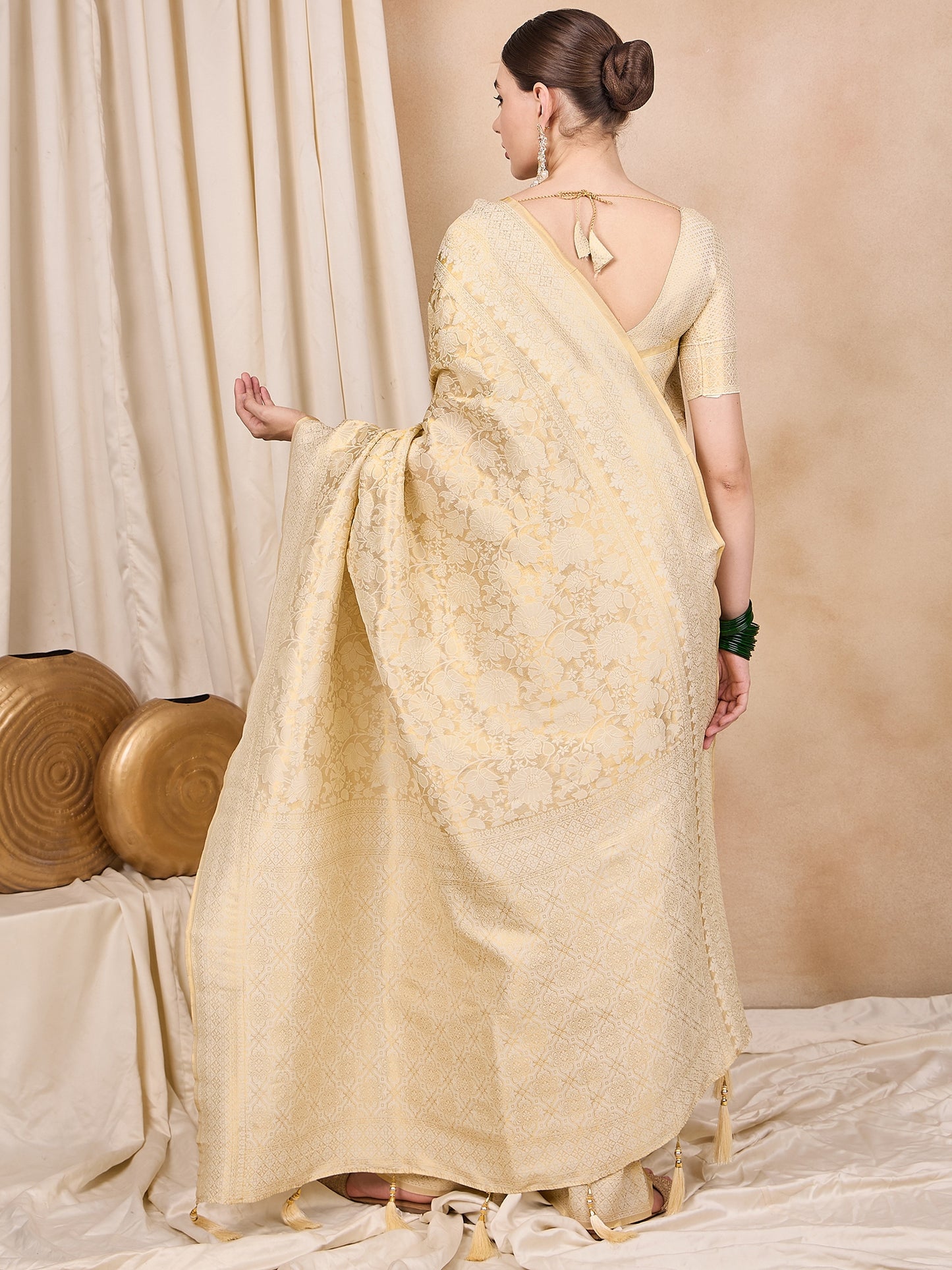 Dhiyona RV Women's Traditional Kanjivaram Silk Saree with Golden Zari Woven Border With Blouse ( KVD2144 )