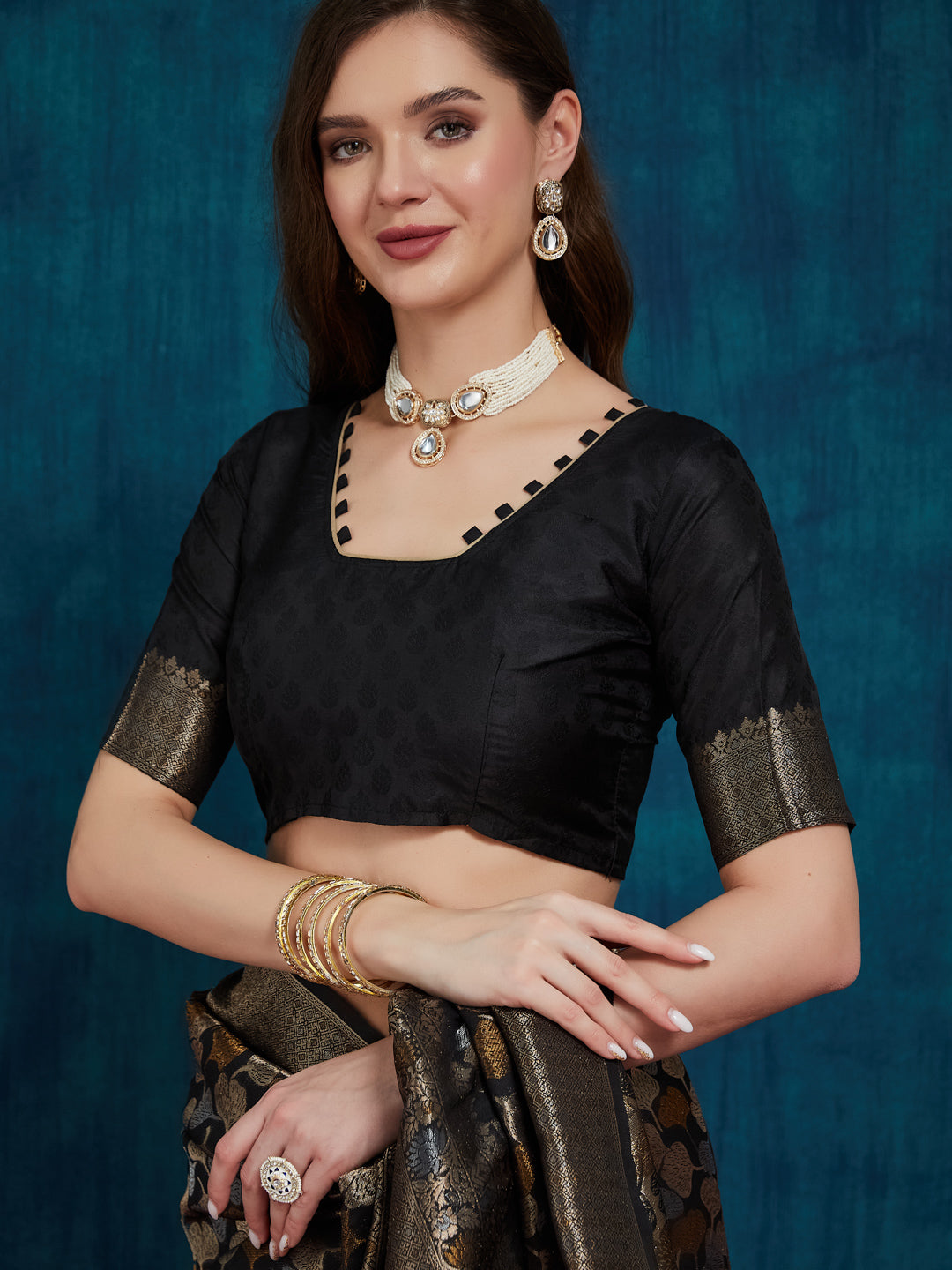 Dhiyona RV Women's Kanjivaram Silk Woven With Golden Woven Border Saree ( KVD2154 )