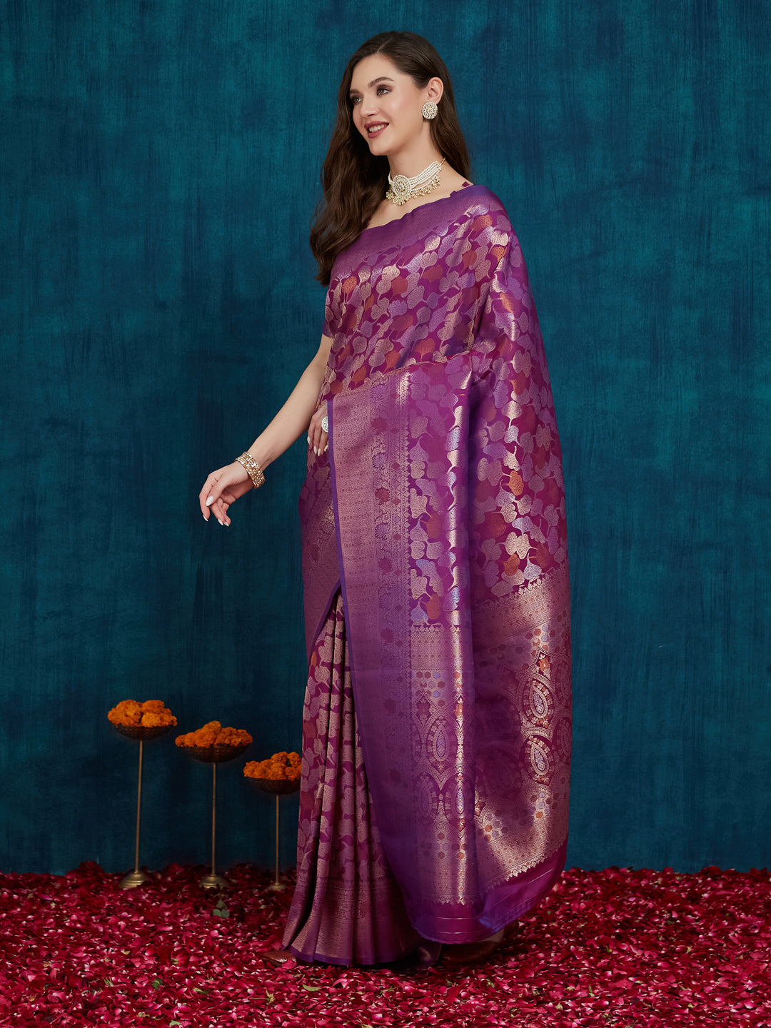 Dhiyona RV Women's Kanjivaram Silk Woven With Golden Woven Border Saree ( KVD2155 )