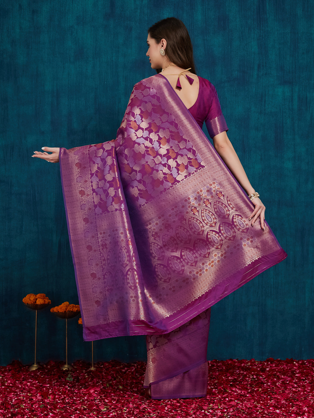Dhiyona RV Women's Kanjivaram Silk Woven With Golden Woven Border Saree ( KVD2155 )