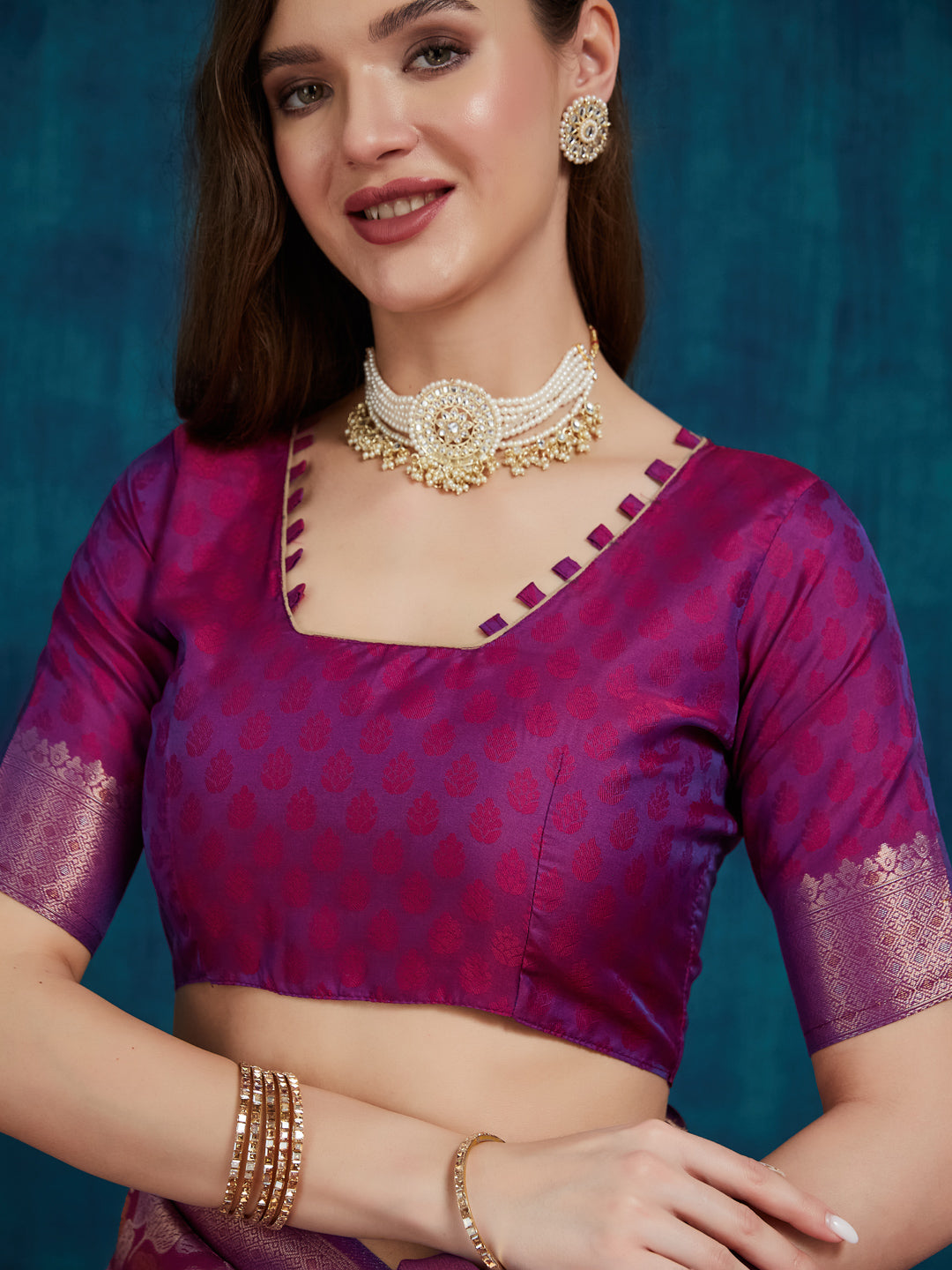 Dhiyona RV Women's Kanjivaram Silk Woven With Golden Woven Border Saree ( KVD2155 )