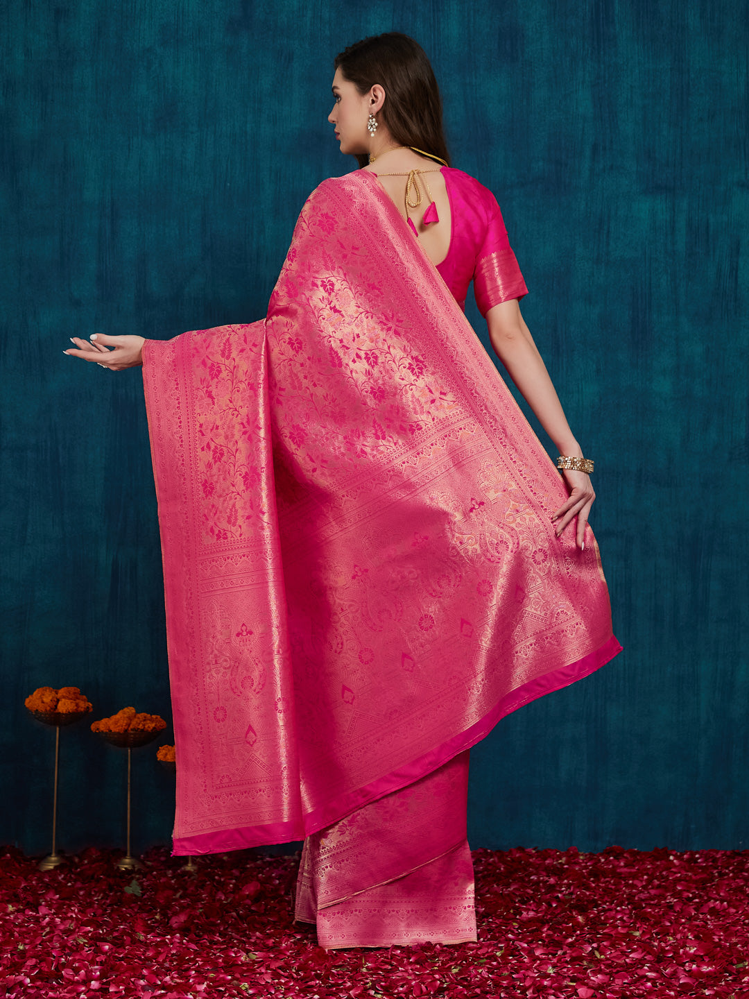 Dhiyona RV Women's Kanjivaram Silk Woven With Golden Woven Border Saree ( KVD2159 )