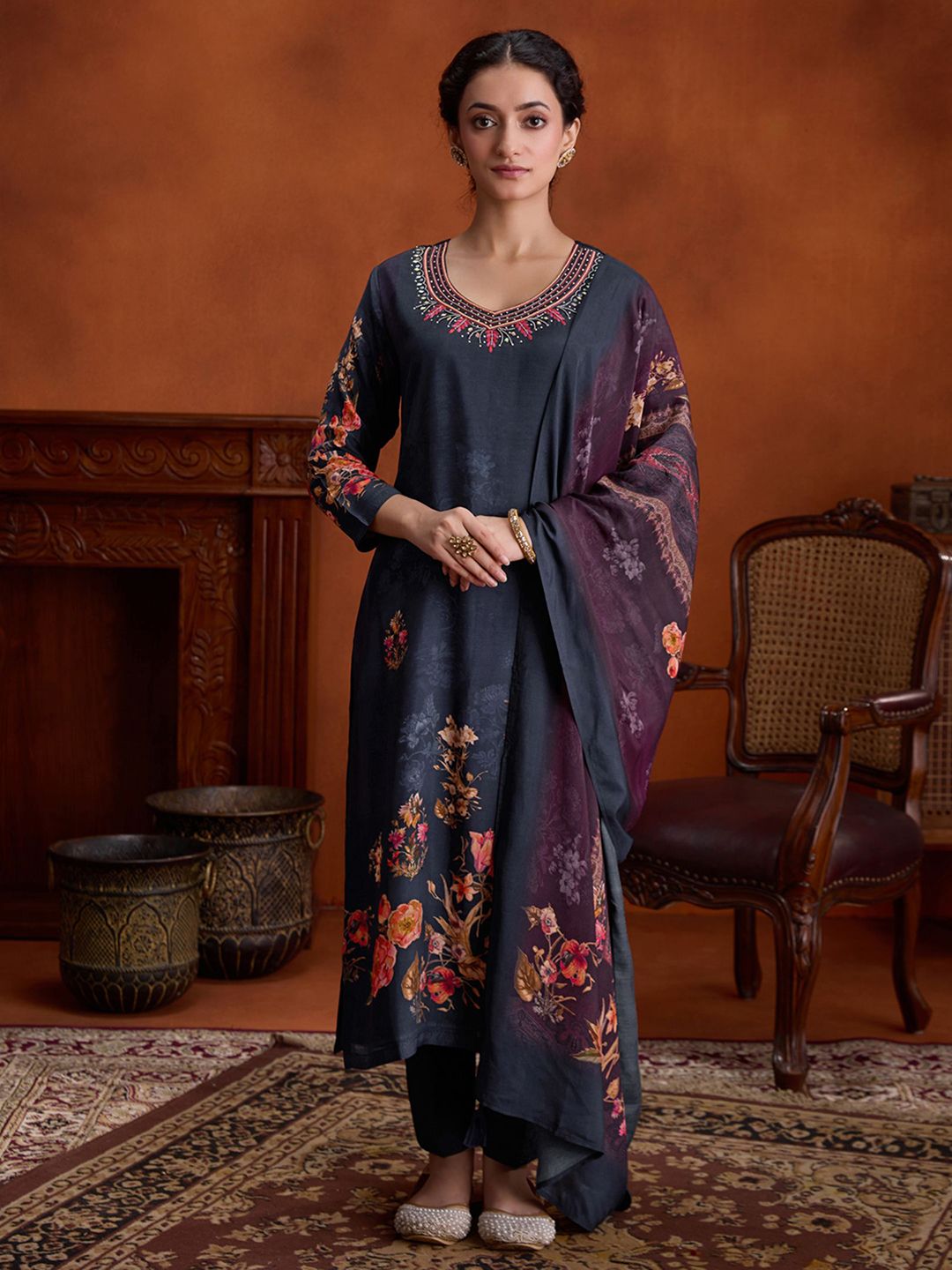 Dhiyona WP Floral Embroidered Beads and Stones Straight Kurta with Trousers & Dupatta