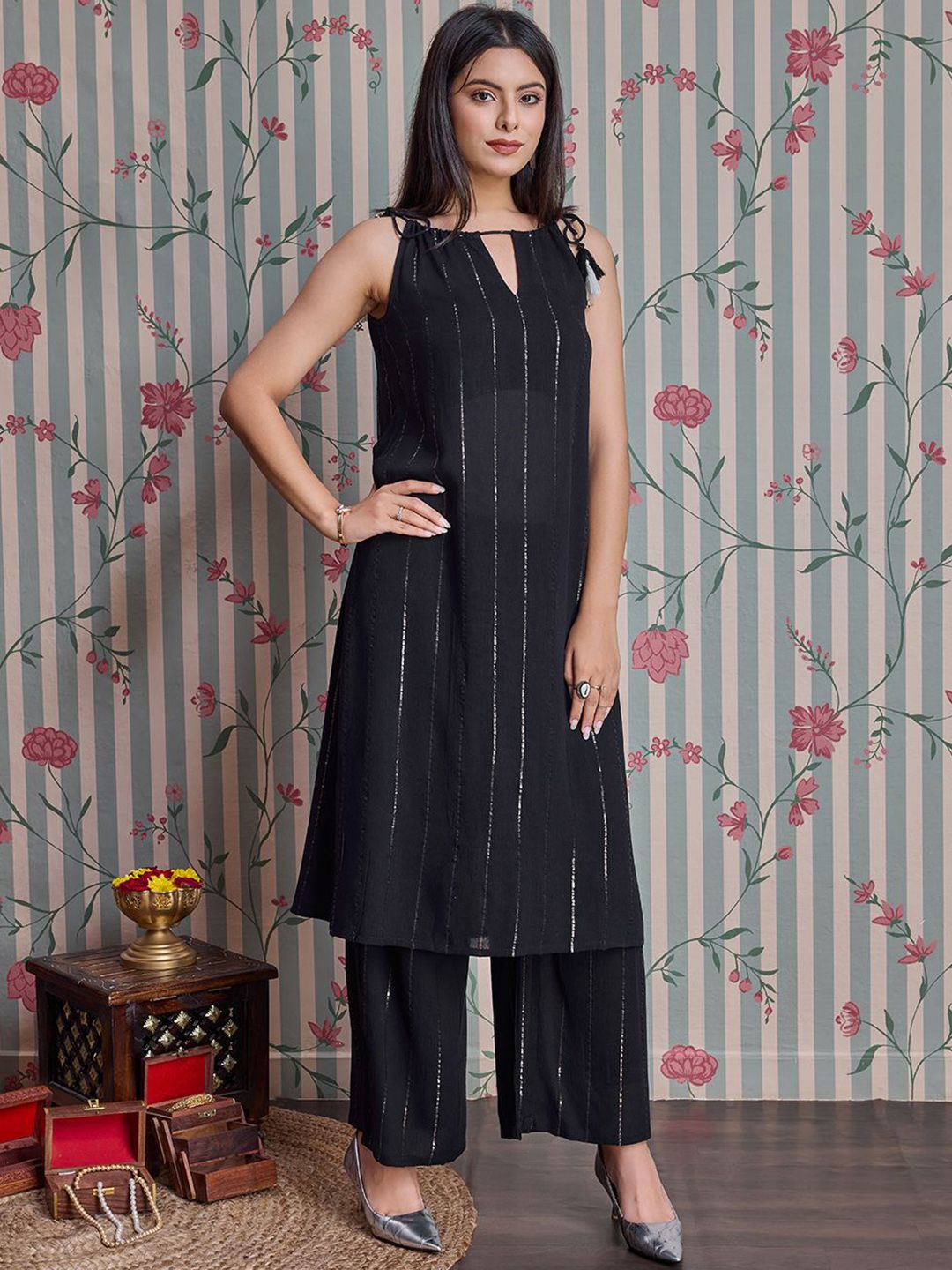 Dhiyona OD Straight Kurta with Palazzos