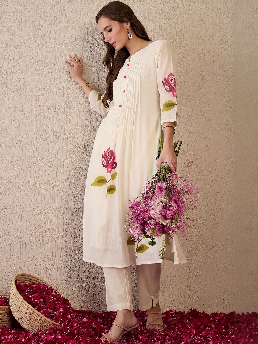 Women Floral Printed Round Neck Pure Cotton Pleated Kurta with Trousers