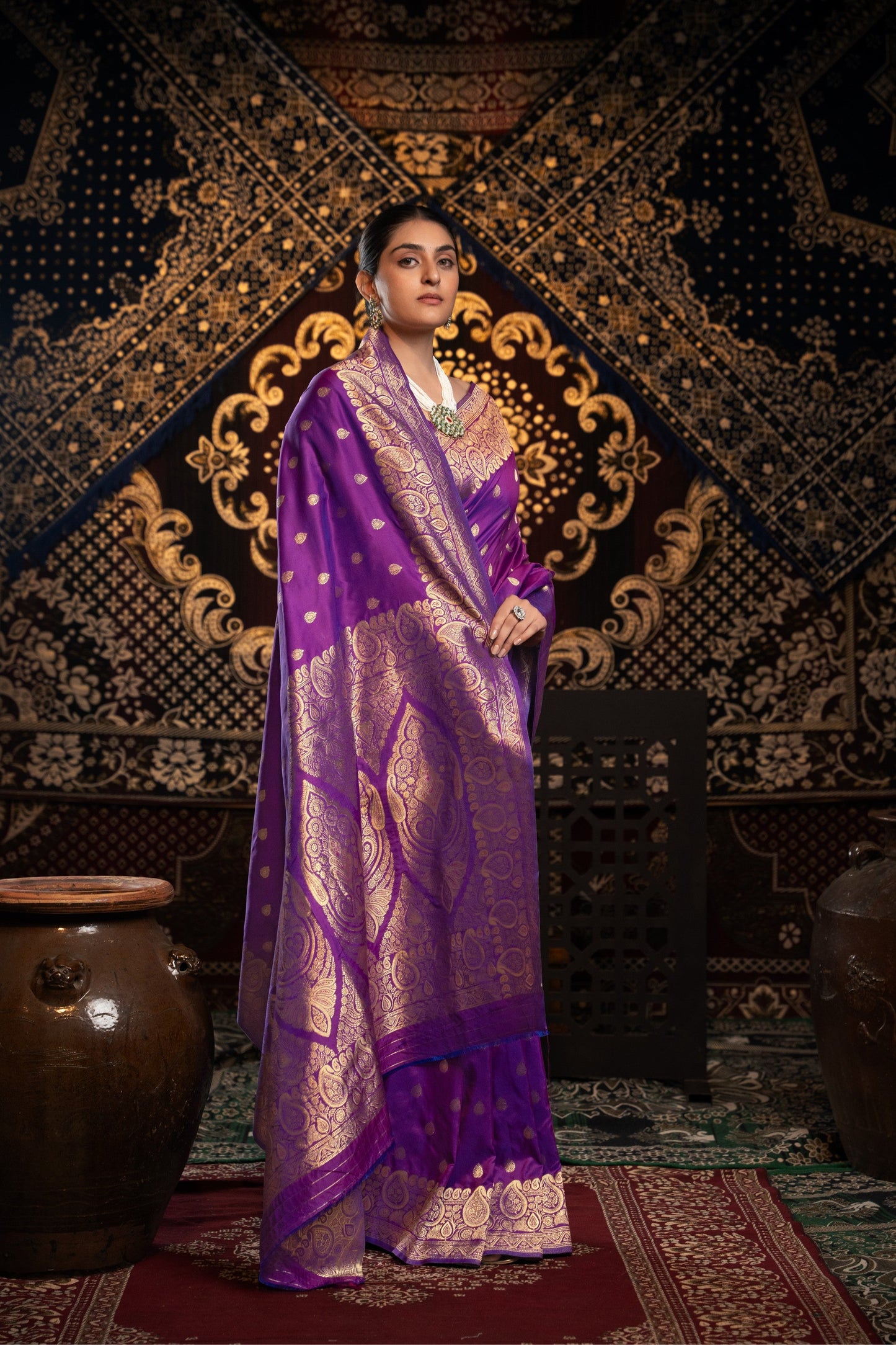 Dhiyona GR Women's Saachi Silk Violet Banarasi Silk Woven Saree