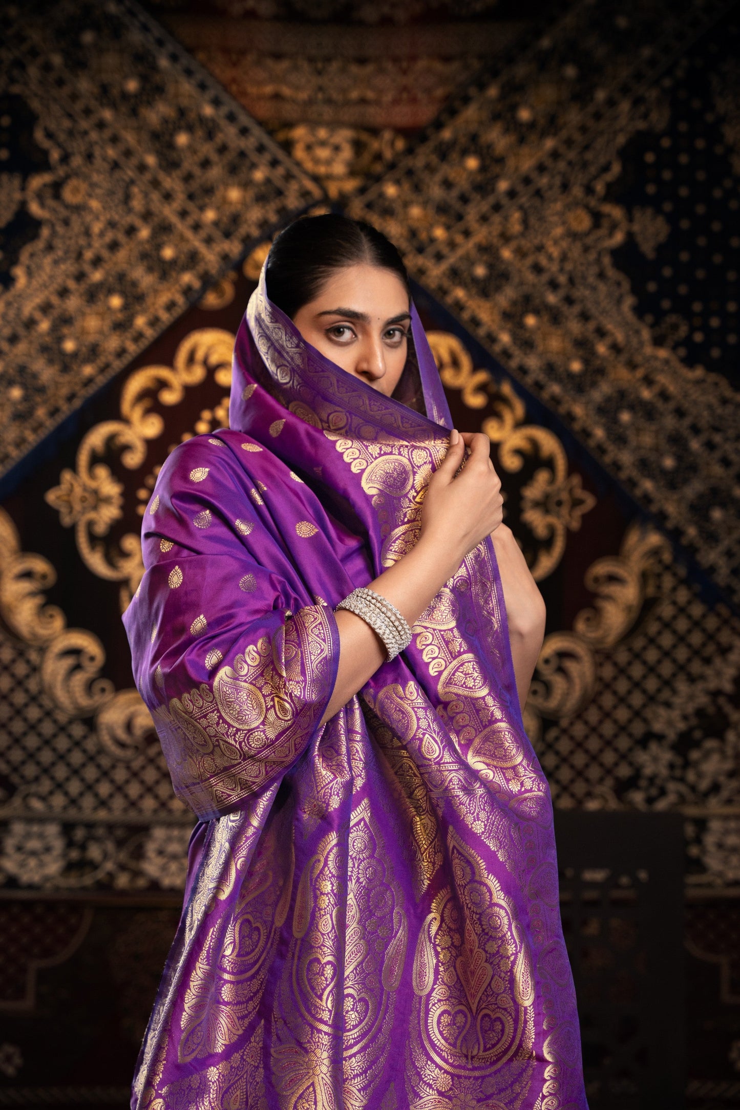 Dhiyona GR Women's Saachi Silk Violet Banarasi Silk Woven Saree