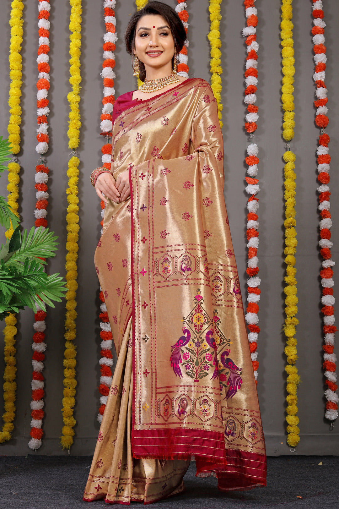 Dhiyona GR Women's Amrut Maroon Zari Paithani Silk Saree