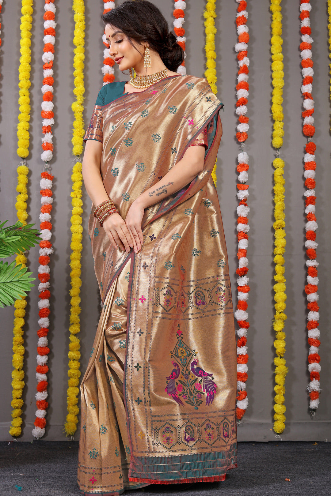 Dhiyona GR Women's Amrut Teal Zari Paithani Silk Saree