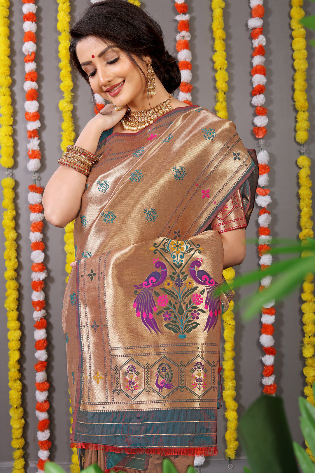 Dhiyona GR Women's Amrut Teal Zari Paithani Silk Saree