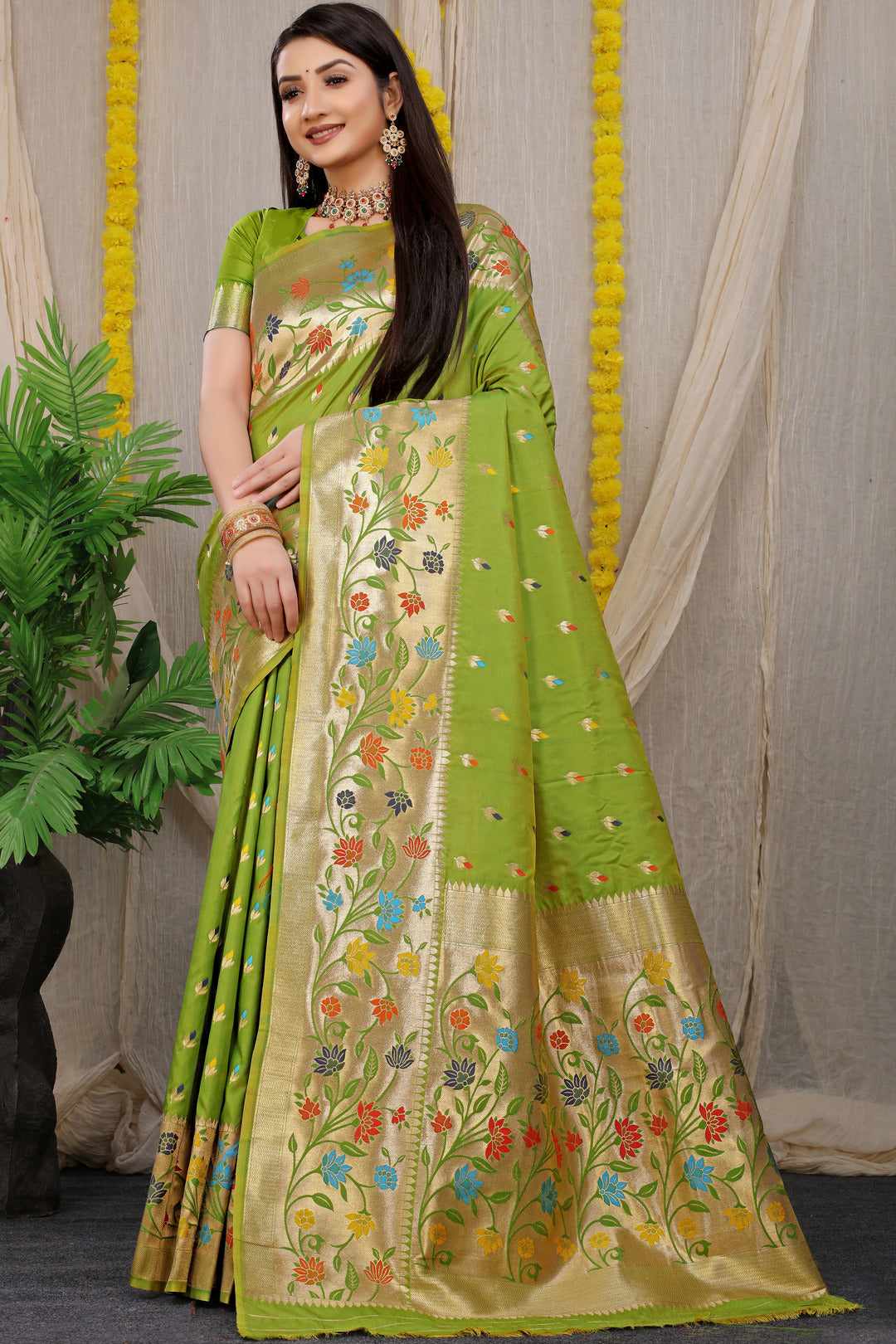 Dhiyona GR Women's Rajkumari Green Zari Paithani Silk Saree