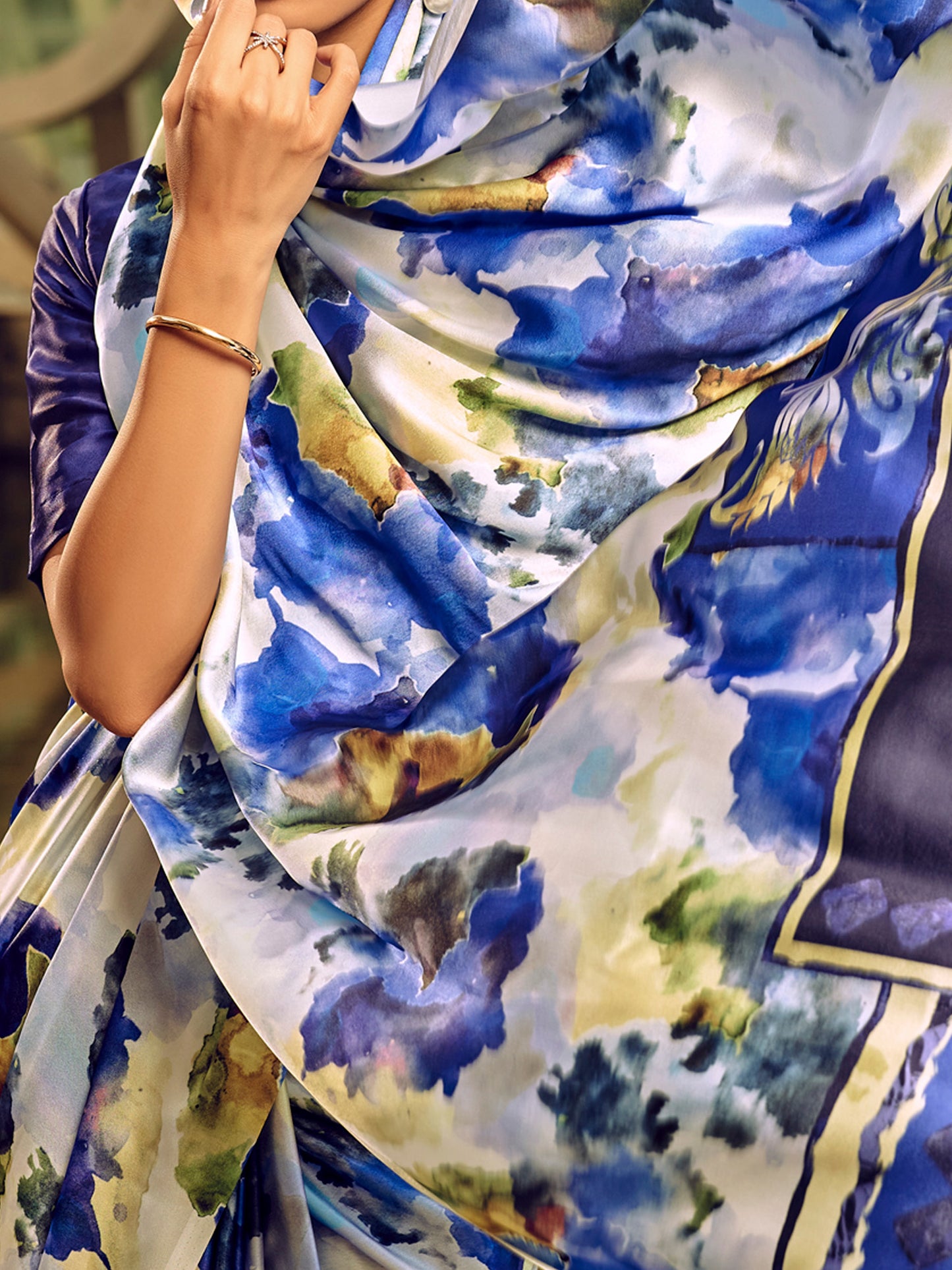 Women's Satin Silk Off White Printed Designer Saree With Blouse Piece
