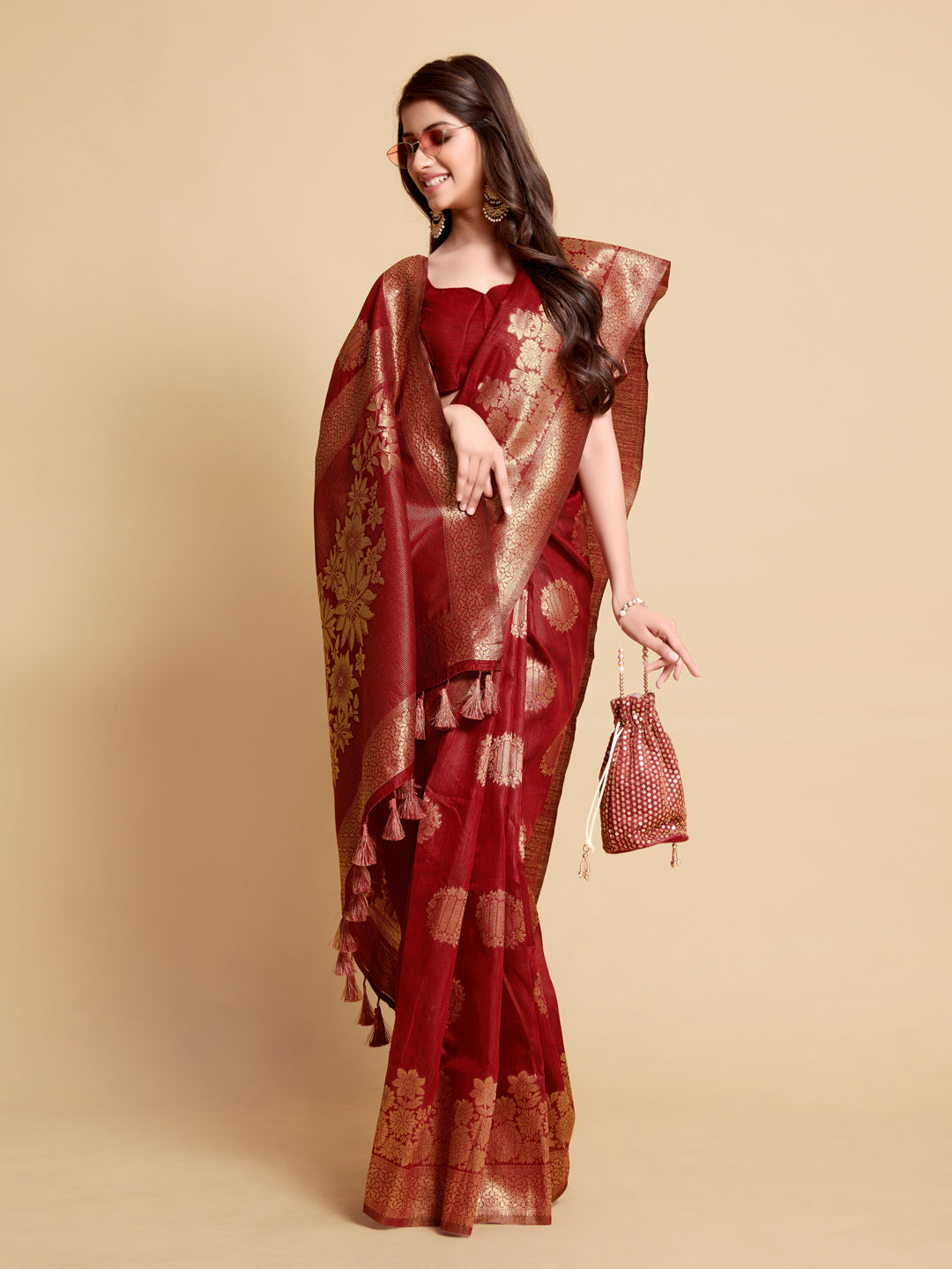 Dhiyona GR Women's Satrangi Chilli Red Zari Woven Design Linen Saree