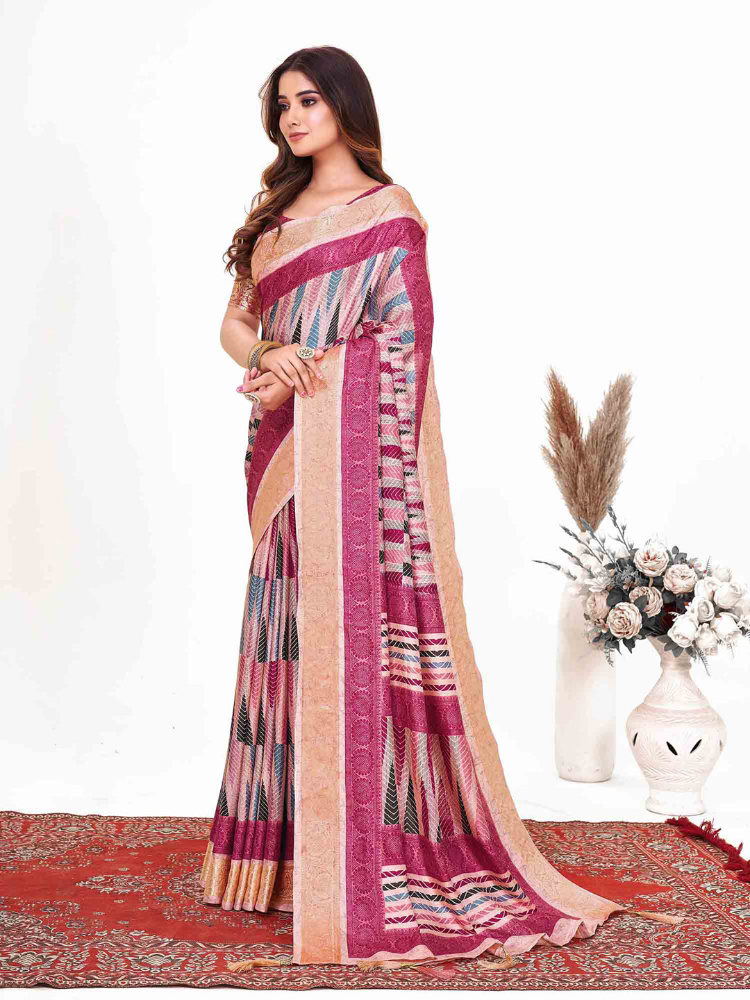 Women's Dola Silk Mauve Printed Designer Saree With Blouse Piece