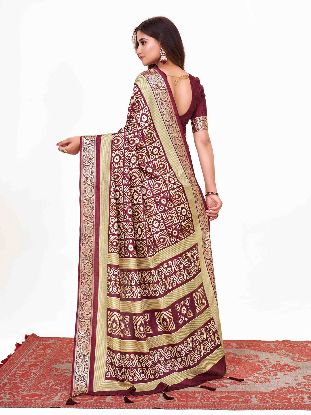 Women's Dola Silk Magenta Printed Designer Saree With Blouse Piece