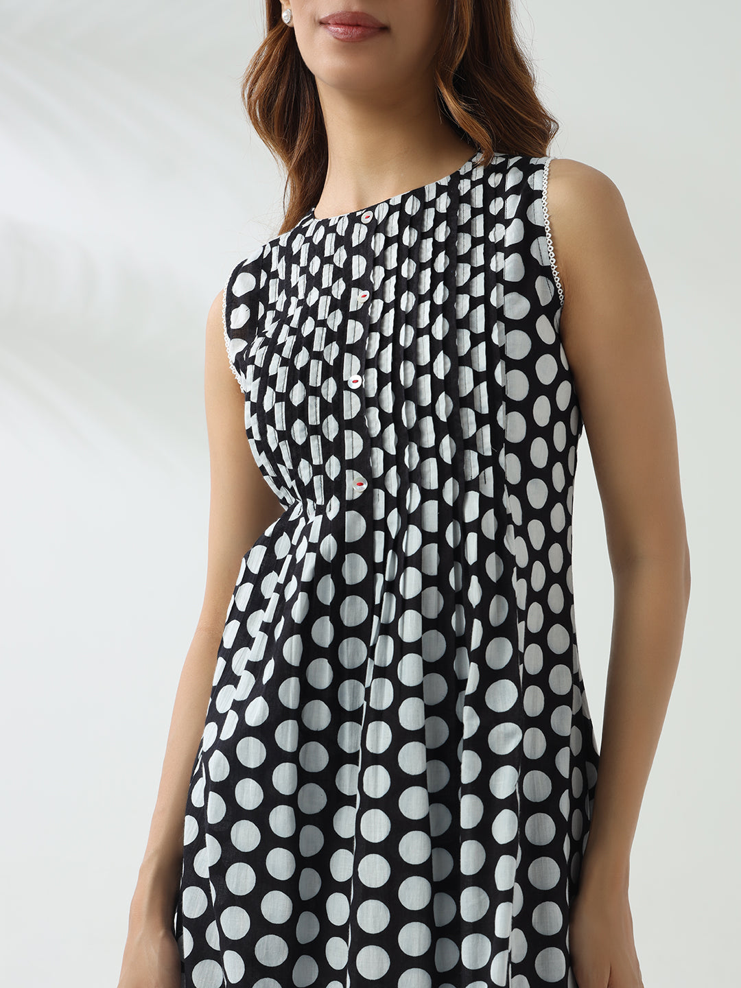 Dhiyona FL Women's Black & White Cotton Flared Kurta Set