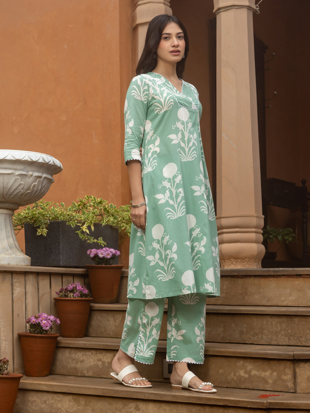 Dhiyona FL Women's Pista Green Cotton Flared Kurta Set