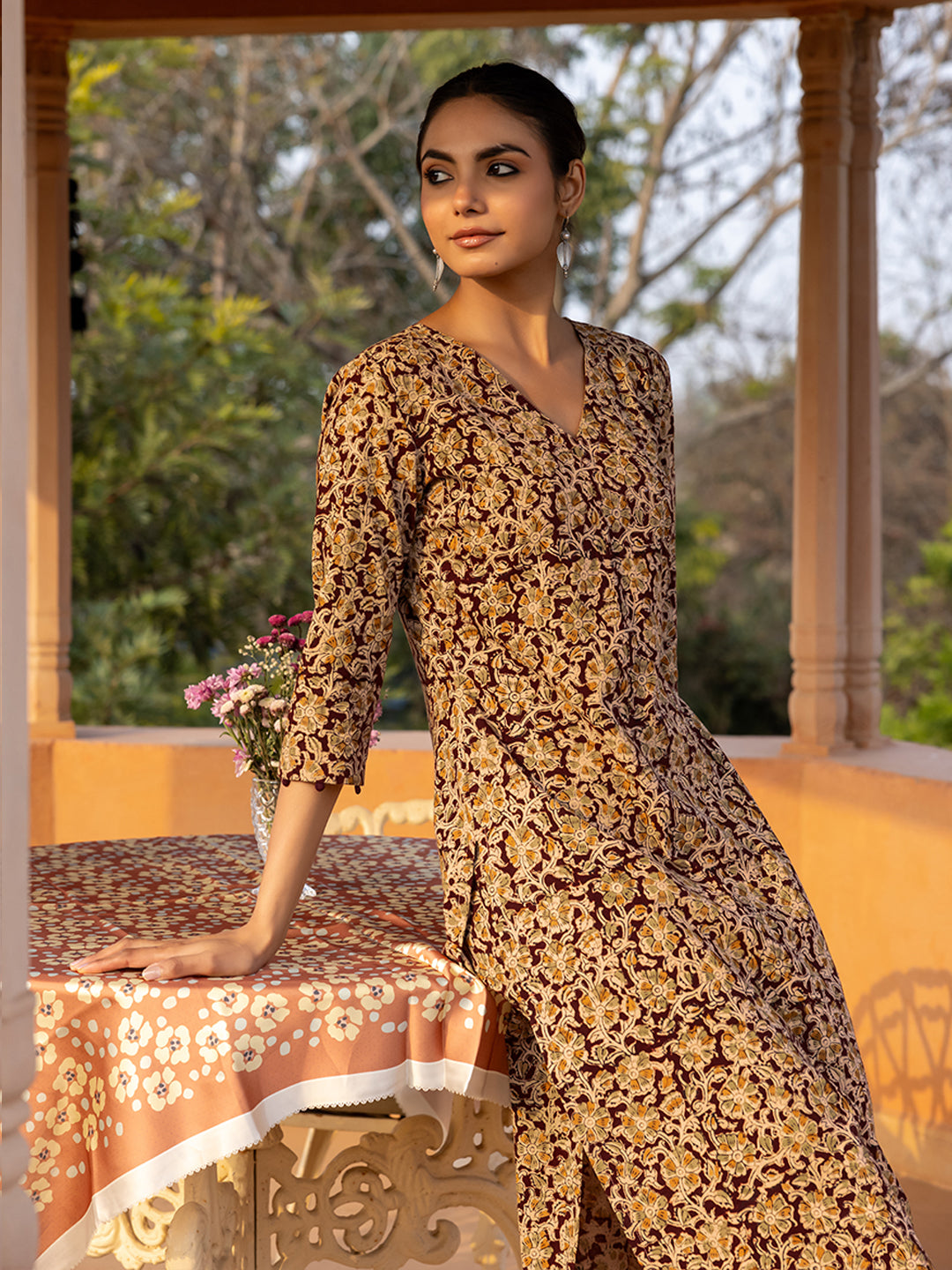 Dhiyona FL Women's Maroon Floral Print Cotton Straight Kurta Set