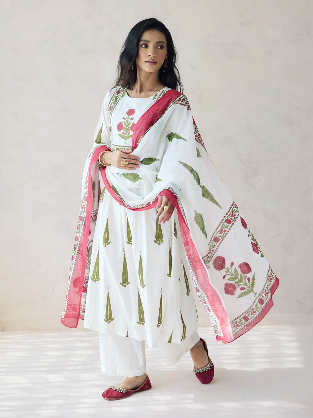 Dhiyona FL Women's Off-White Printed Anarkali Kurta Set with Dupatta