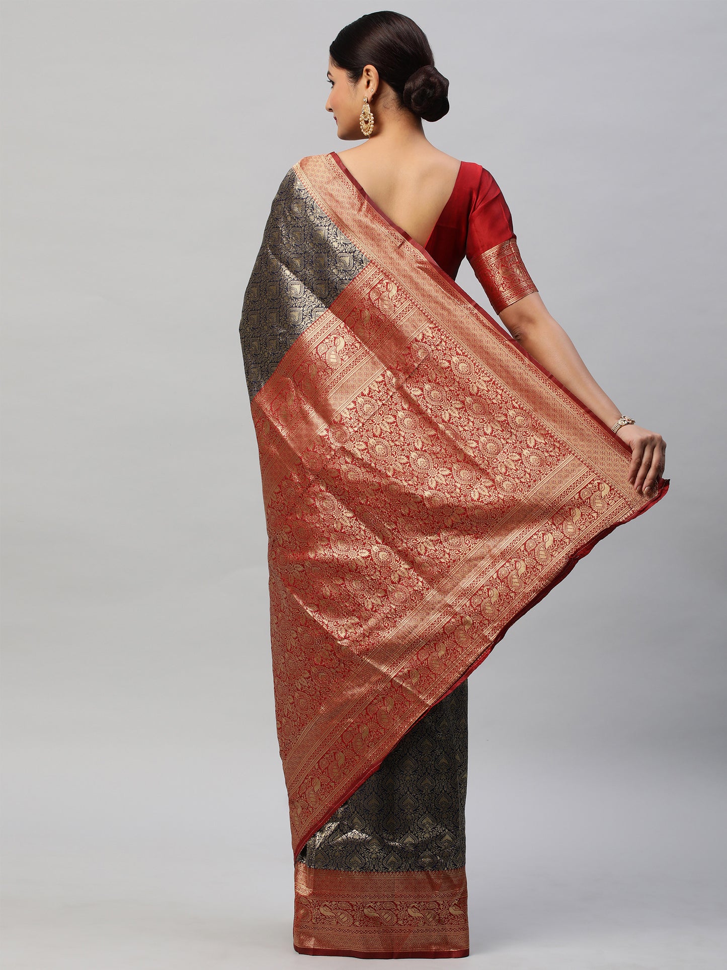 Women's Silk Blend Navy Blue Woven Design Designer Saree With Blouse Piece
