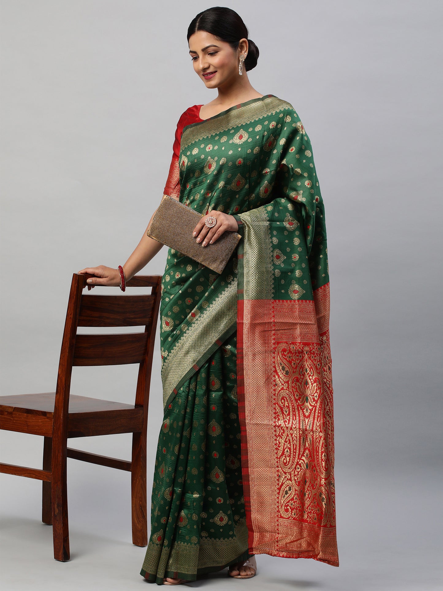 Women's Silk Blend Green Woven Design Designer Saree With Blouse Piece