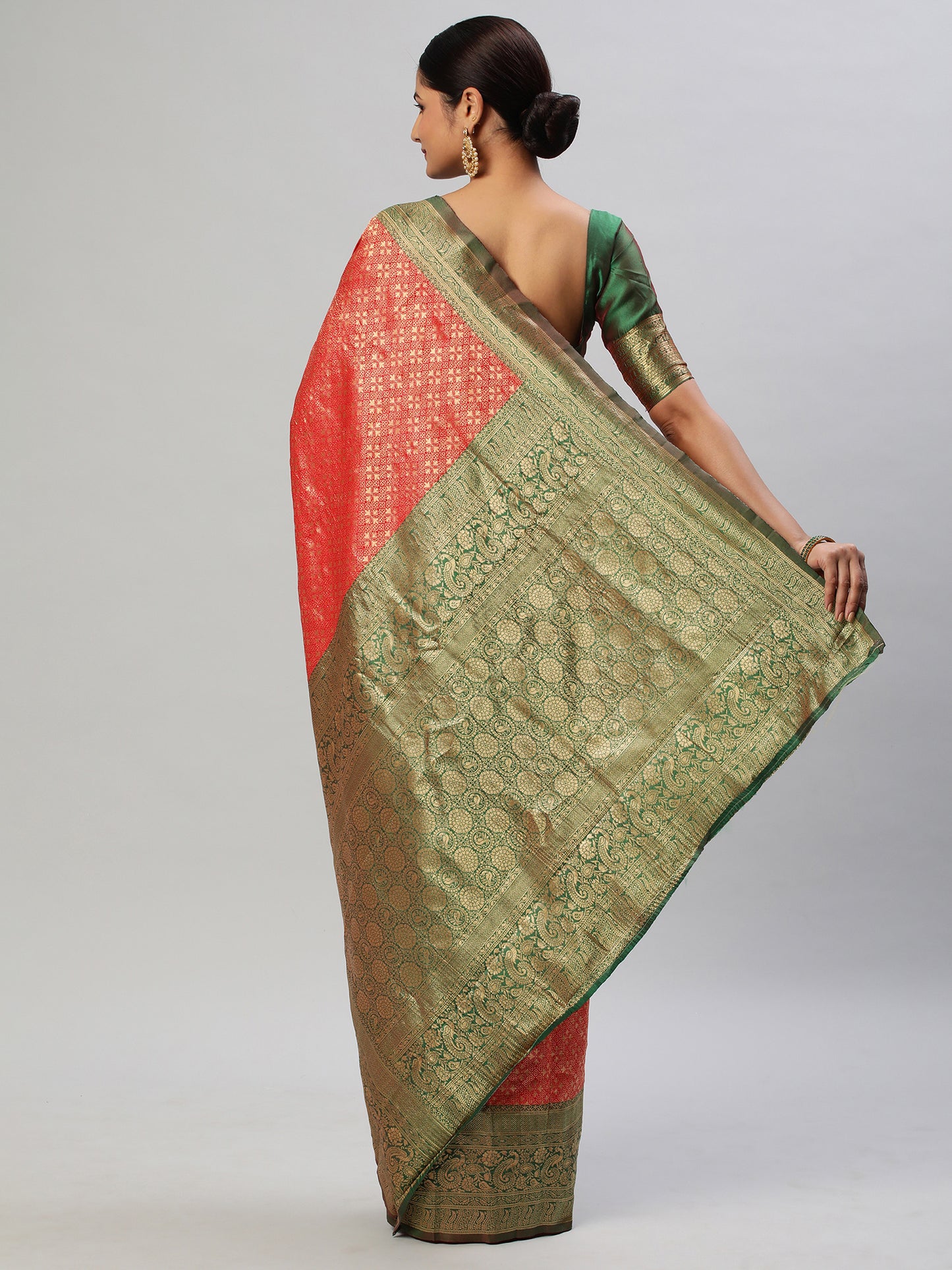 Women's Silk Blend Red Woven Design Designer Saree With Blouse Piece