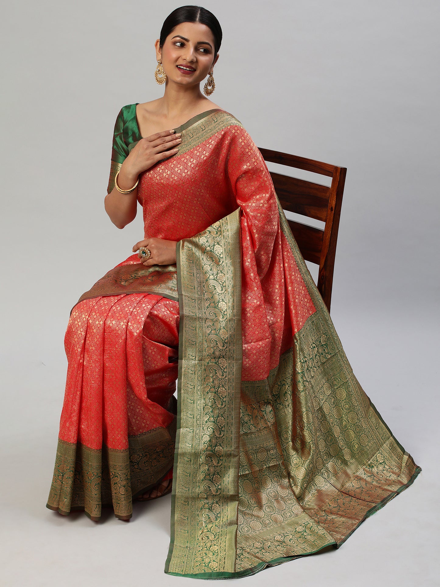 Women's Silk Blend Red Woven Design Designer Saree With Blouse Piece