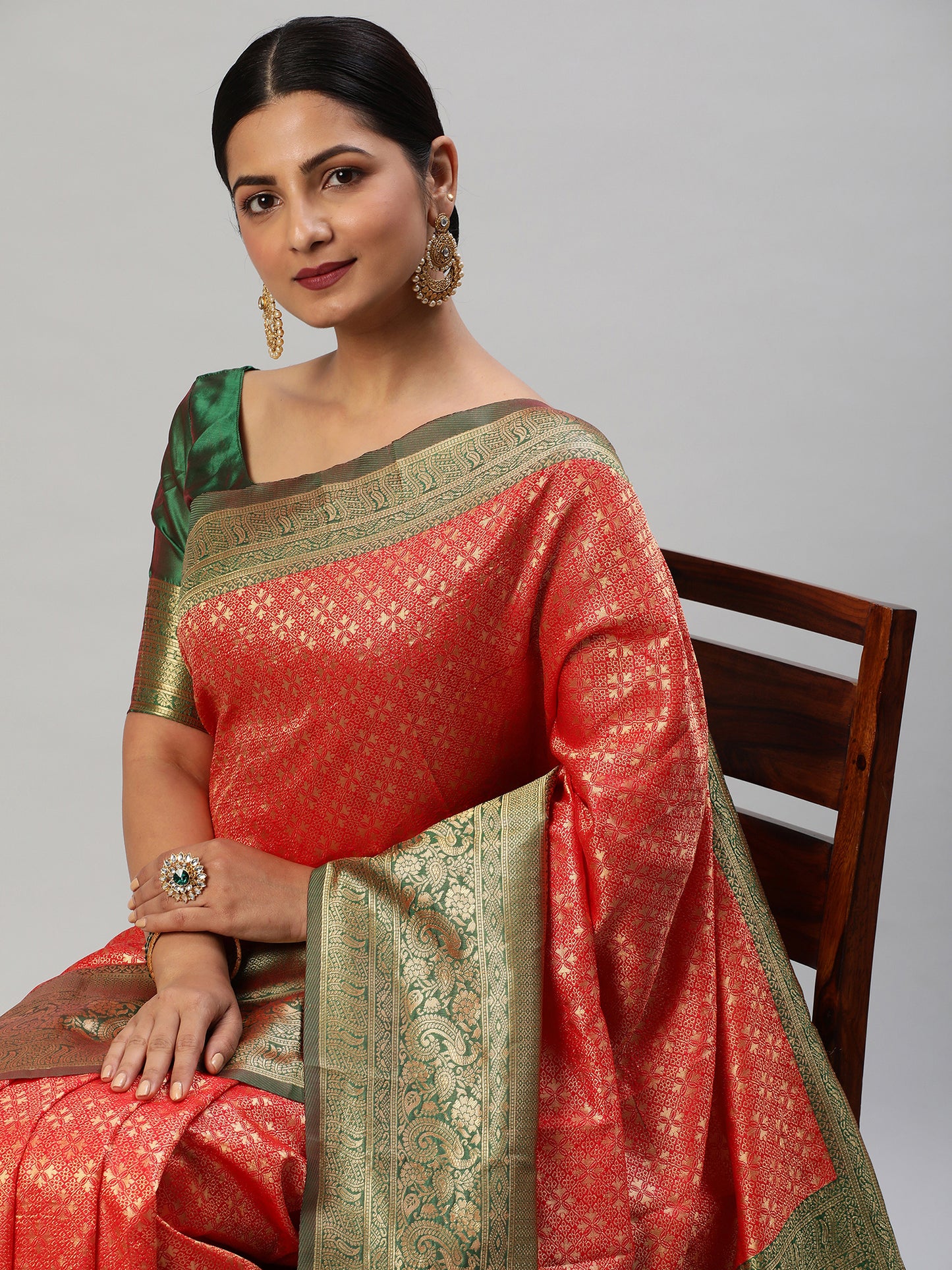 Women's Silk Blend Red Woven Design Designer Saree With Blouse Piece