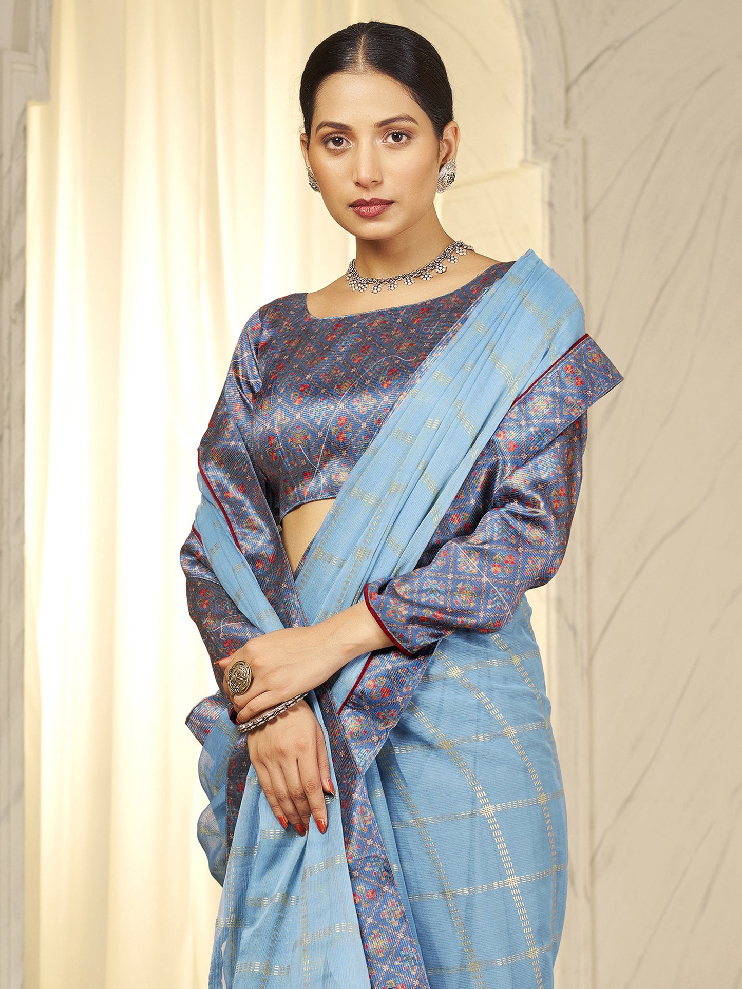 Women's Chiffon Blue Embellished Designer Saree With Blouse Piece