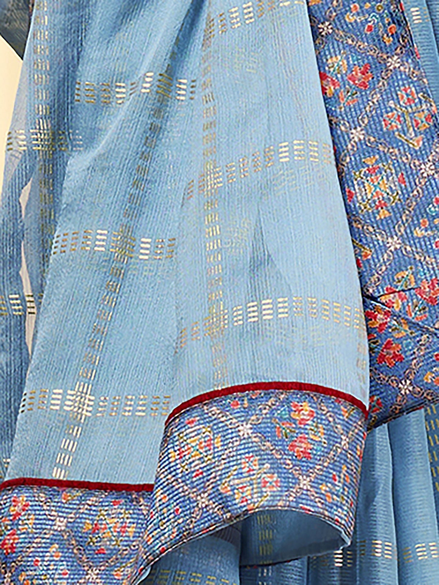 Women's Chiffon Blue Embellished Designer Saree With Blouse Piece