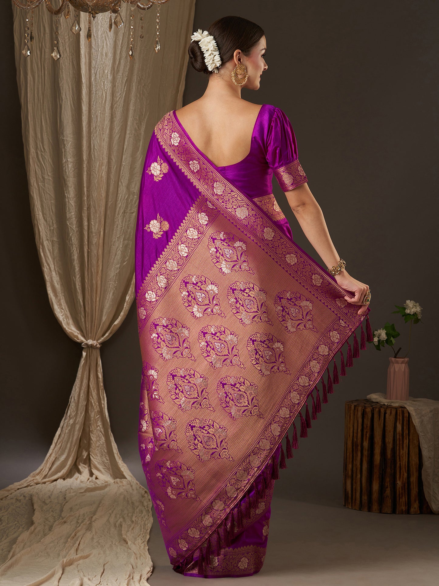 Women's Silk Blend Purple Woven Design Designer Saree With Blouse Piece