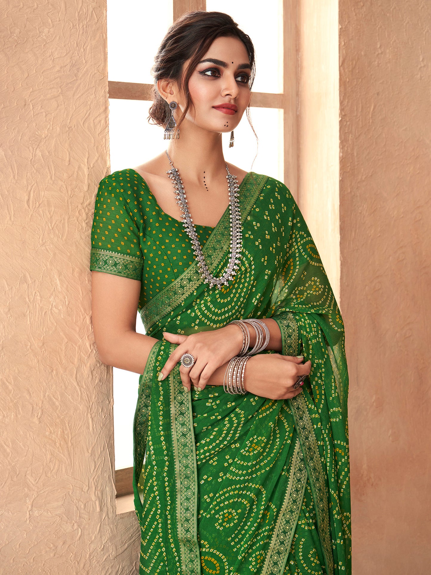 Women's Chiffon Green Embellished Designer Saree With Blouse Piece