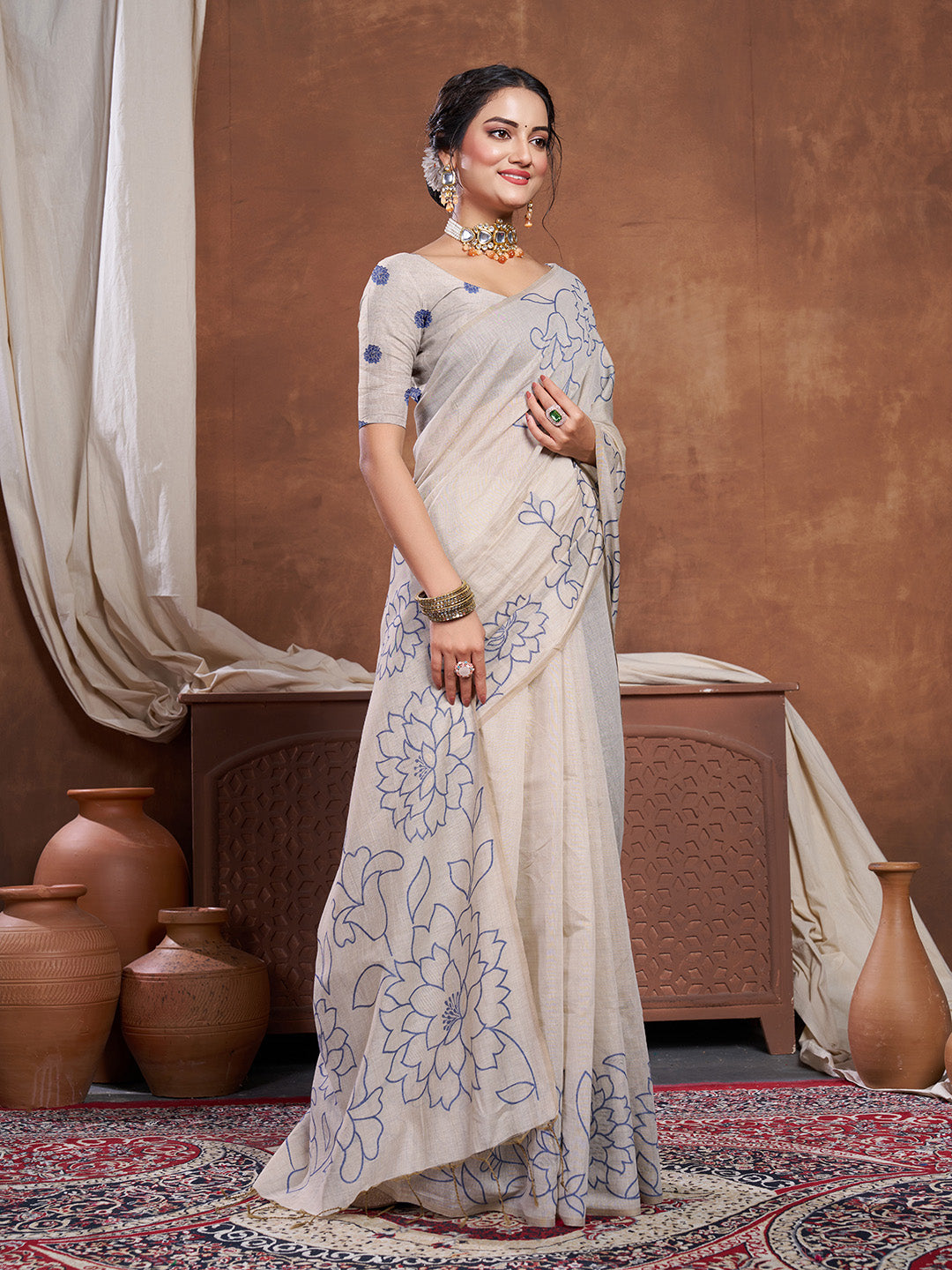 Dhiyona GR Women's Sketch Beige & Navy Pure Mul Cotton Jamdani Saree