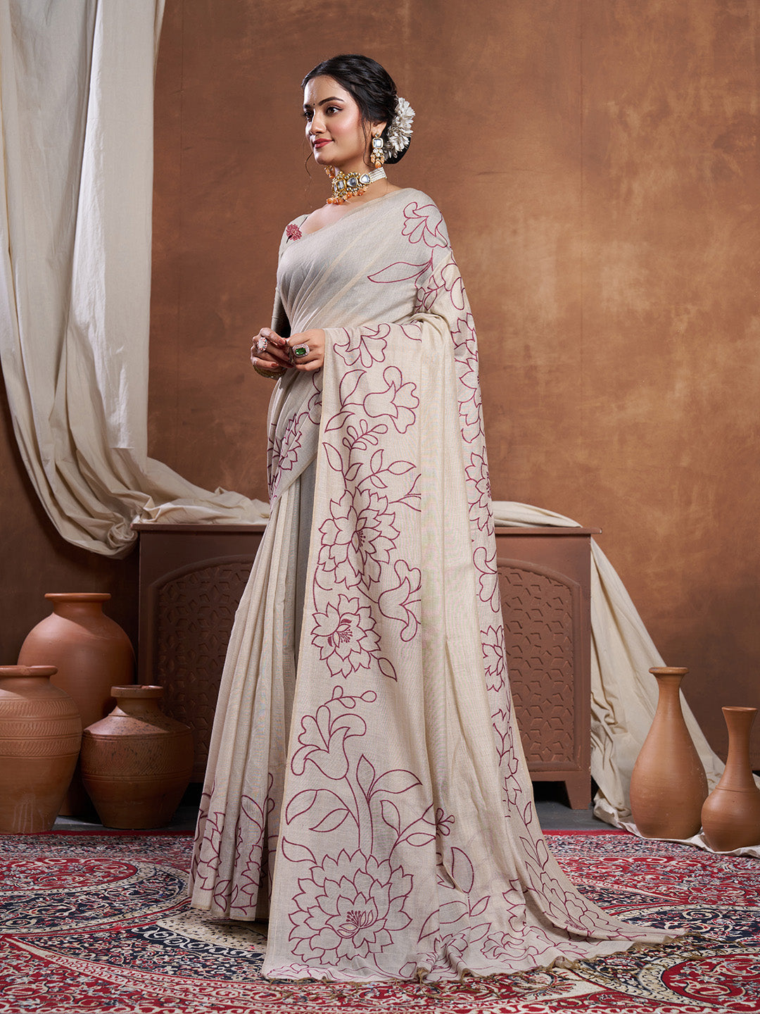 Dhiyona GR Women's Sketch Beige & Wine Pure Mul Cotton Jamdani Saree