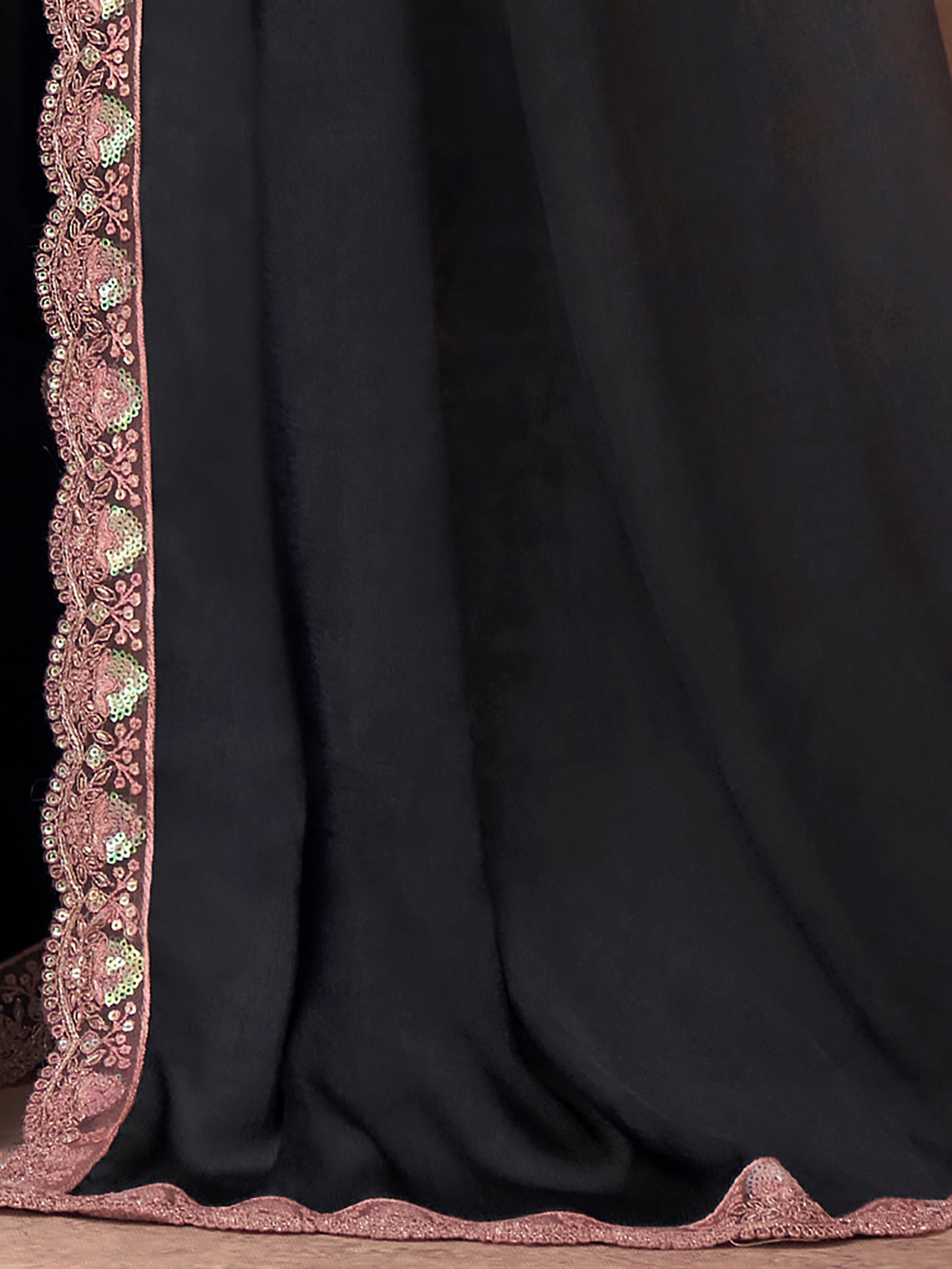 Women's Chiffon Grey Embellished Designer Saree With Blouse Piece