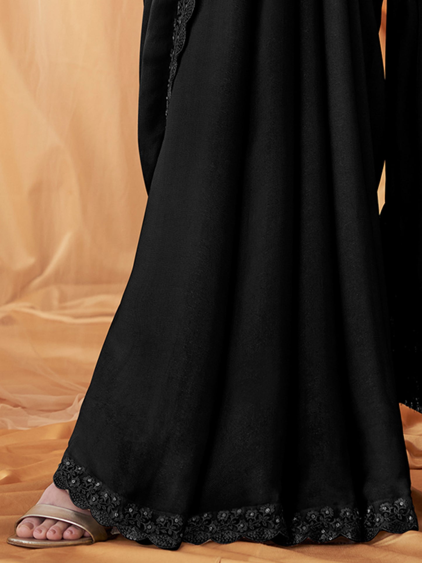 Women's Georgette Black Embellished Designer Saree With Blouse Piece