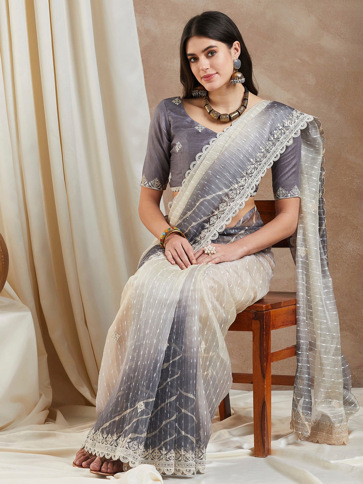 Women's Net Grey Embellished Designer Saree With Blouse Piece