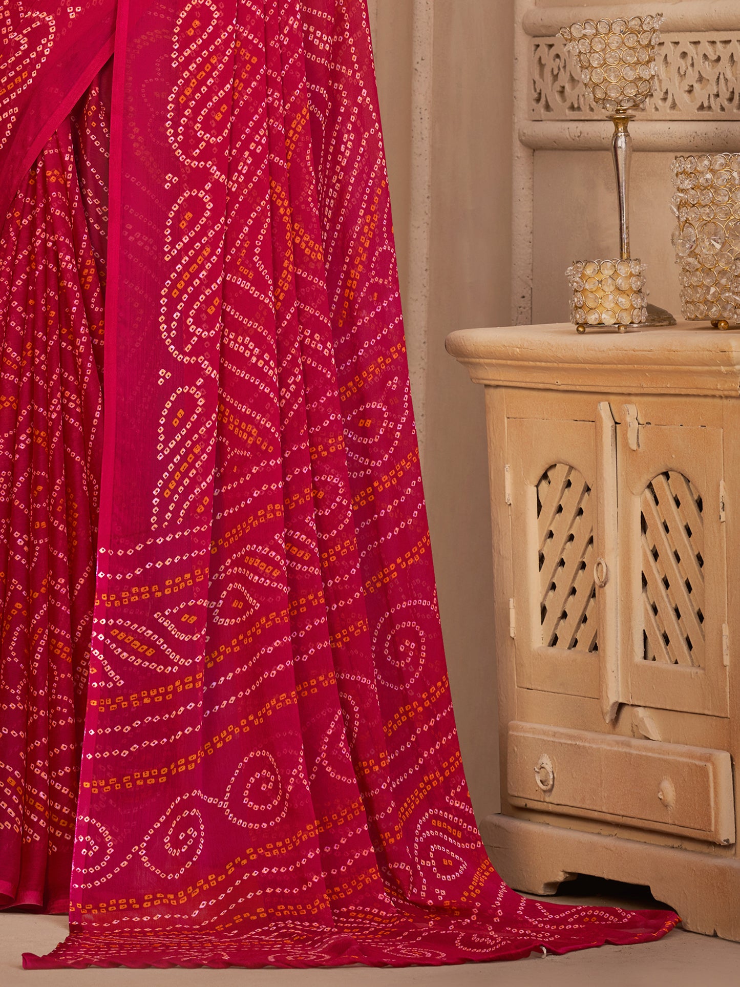 Women's Chiffon Pink Printed Designer Saree With Blouse Piece