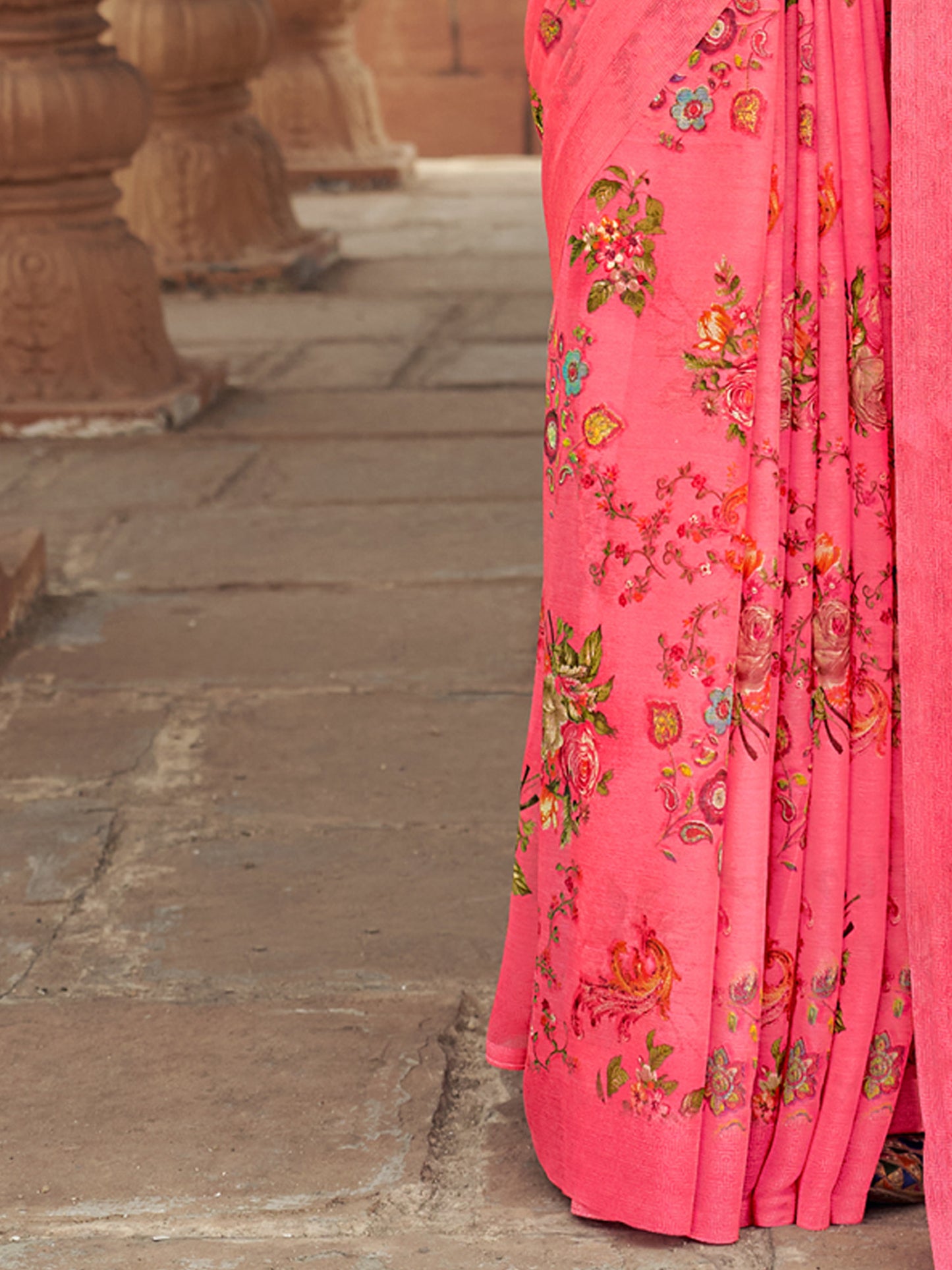 Women's Chiffon Pink Printed Designer Saree With Blouse Piece