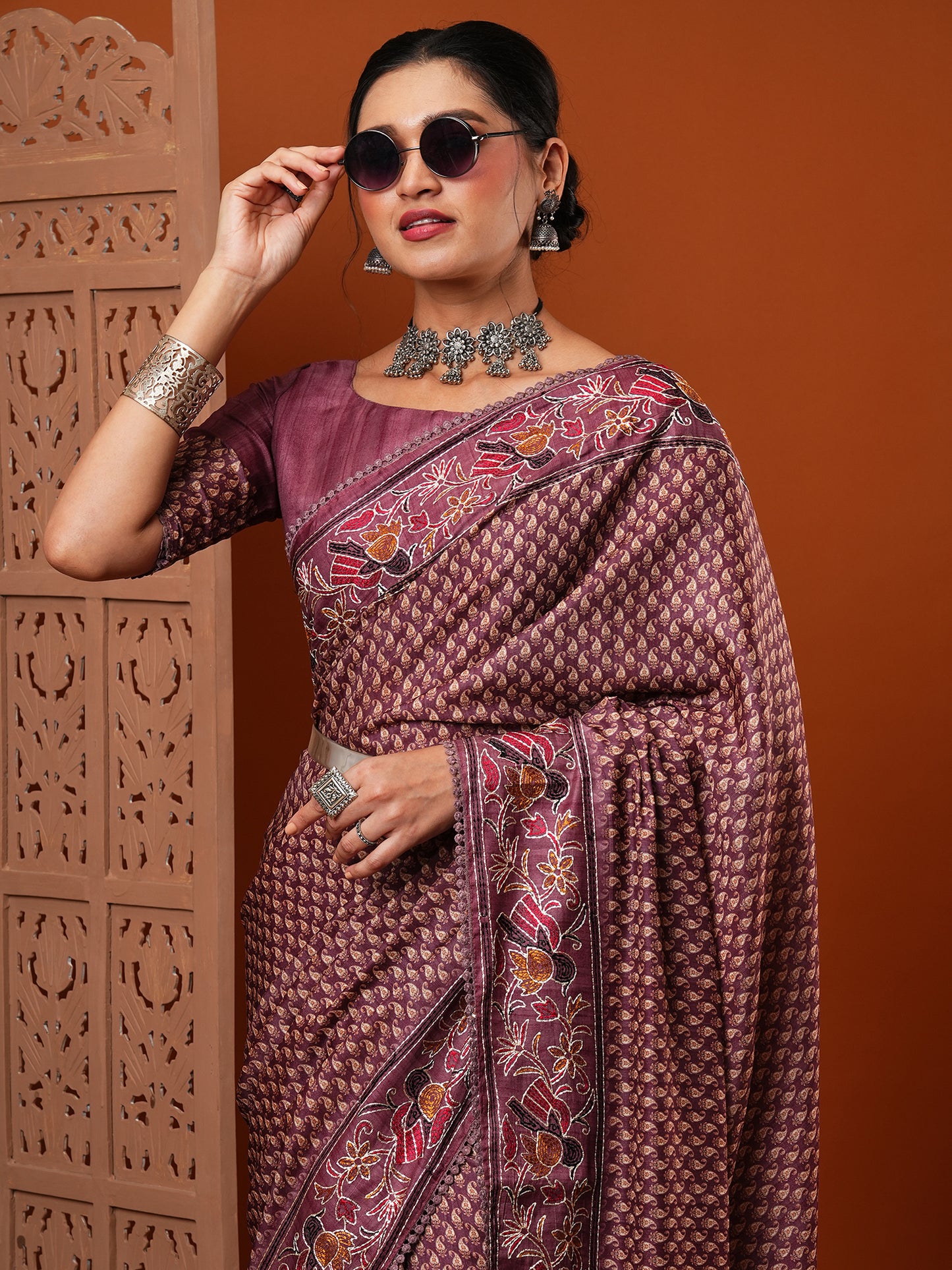 Women's Dola Silk Mauve Embroidered Designer Saree With Blouse Piece