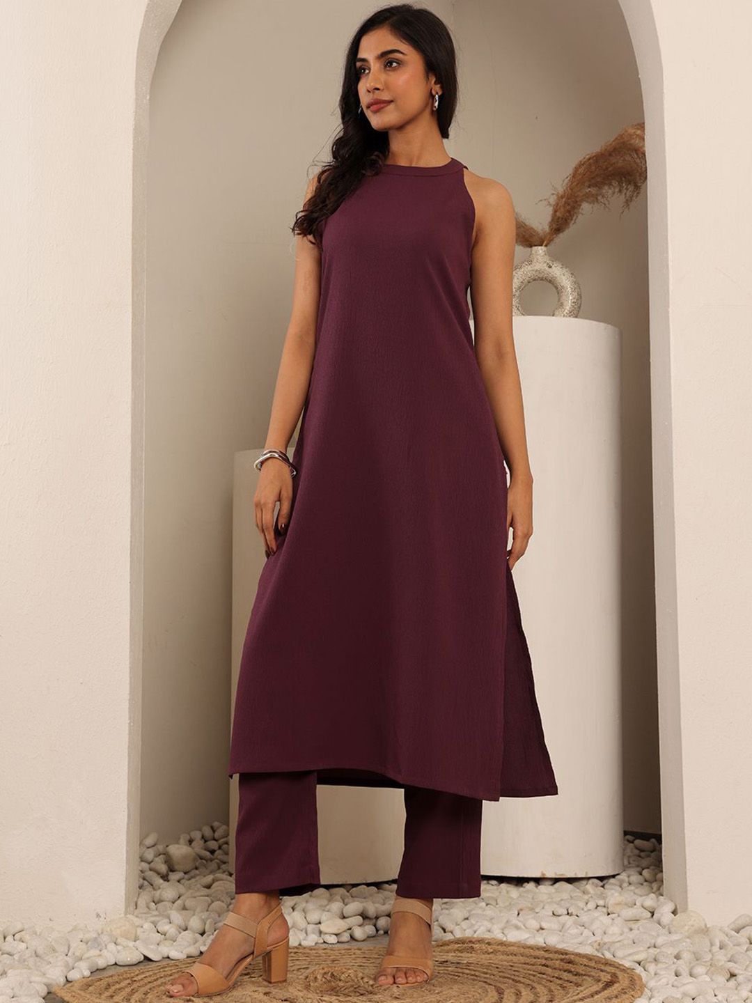 Dhiyona VA Women'sRound Neck Straight Kurta With Trouser