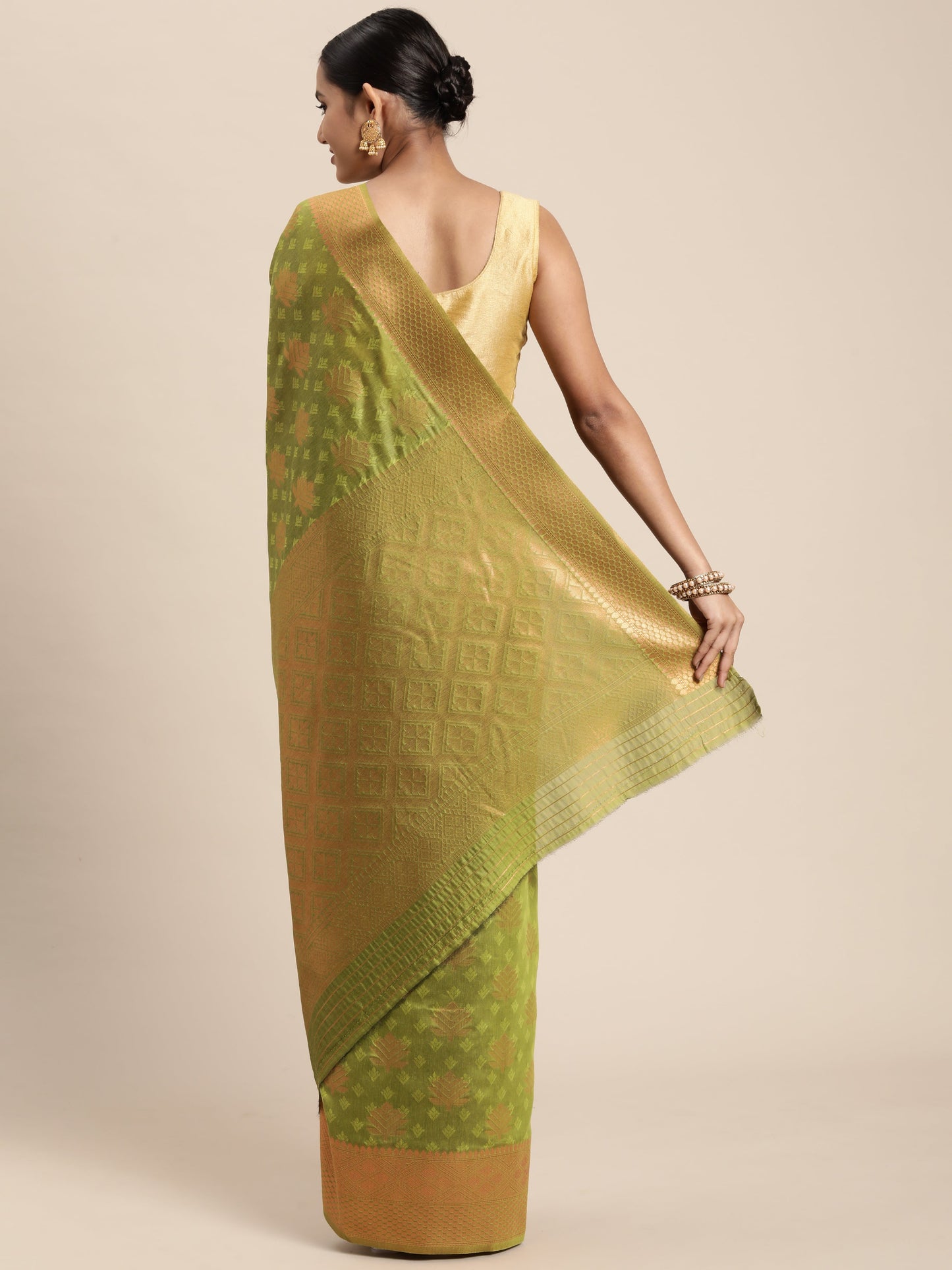 Dhiyona GR Women's Tahira Parrot Green Silk Blend Saree